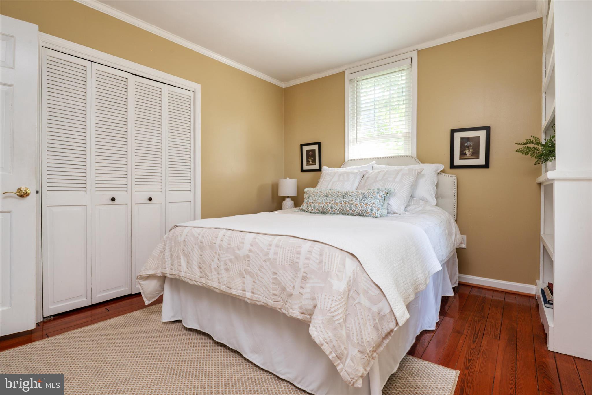 MURRAY HILL - Residential