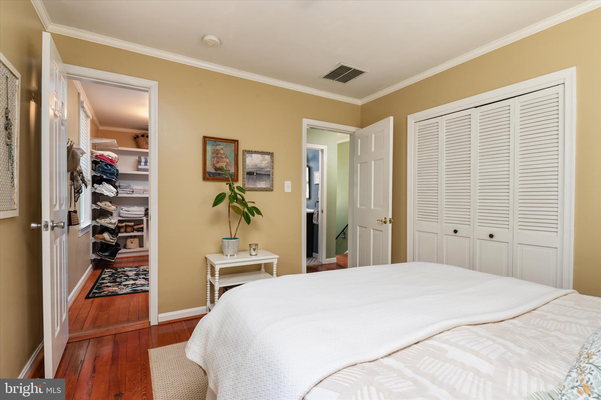 MURRAY HILL - Residential