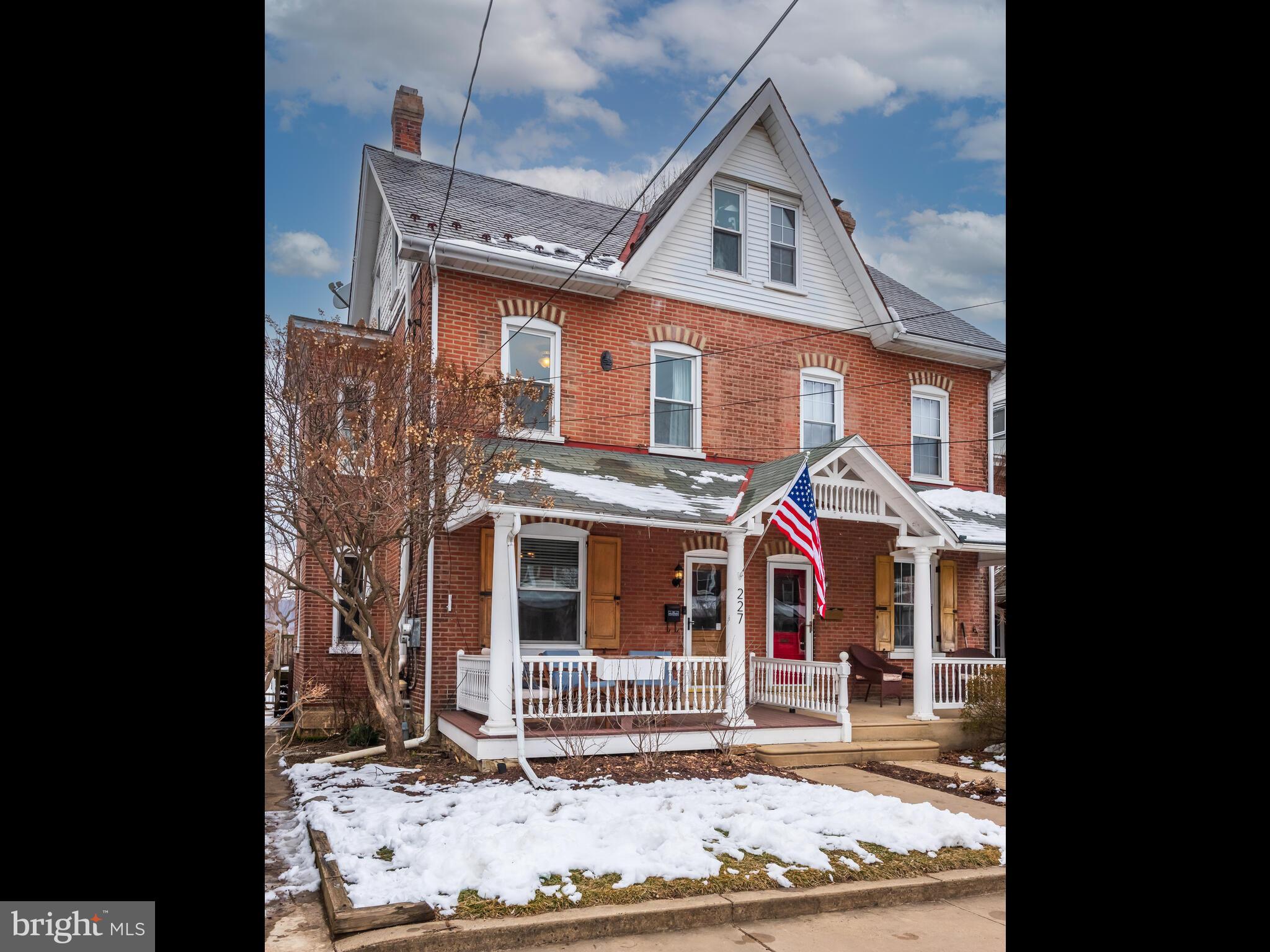 DOWNINGTOWN BORO - Residential