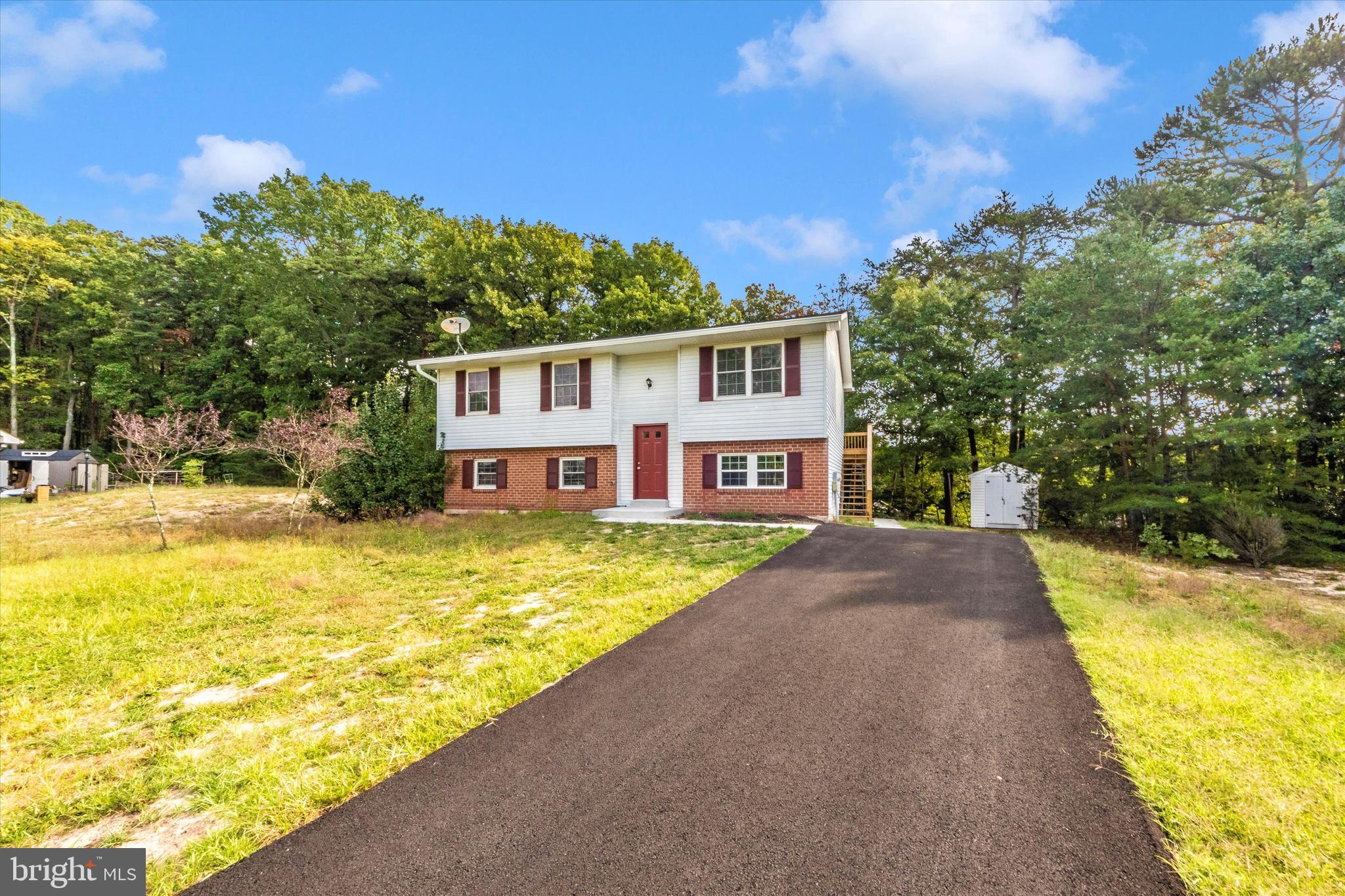 RIDGEFIELD - Residential Lease