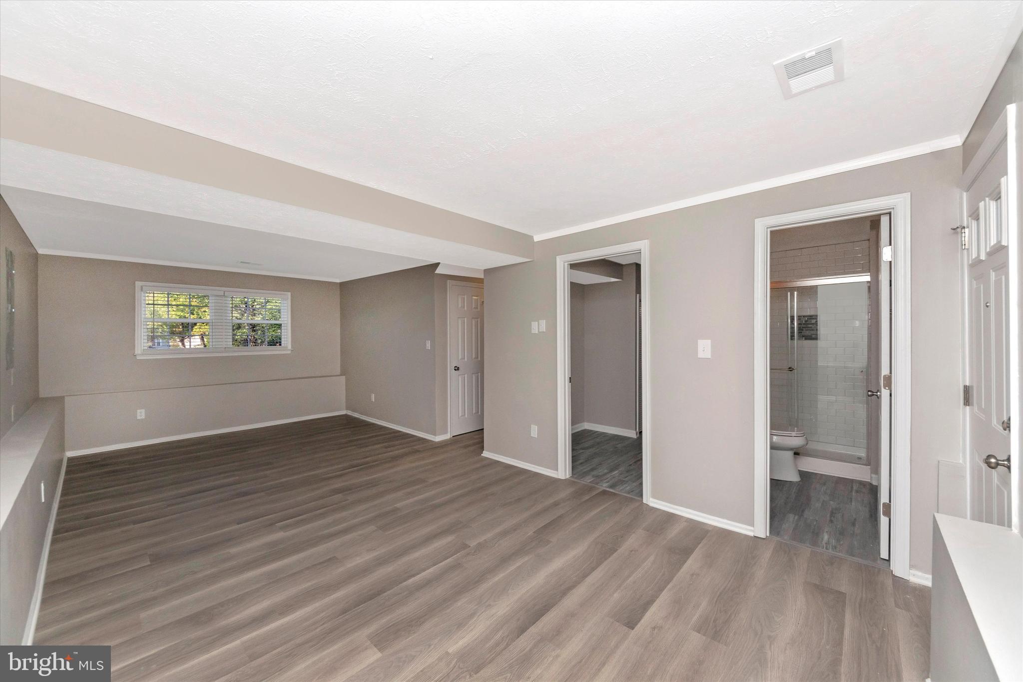 RIDGEFIELD - Residential Lease