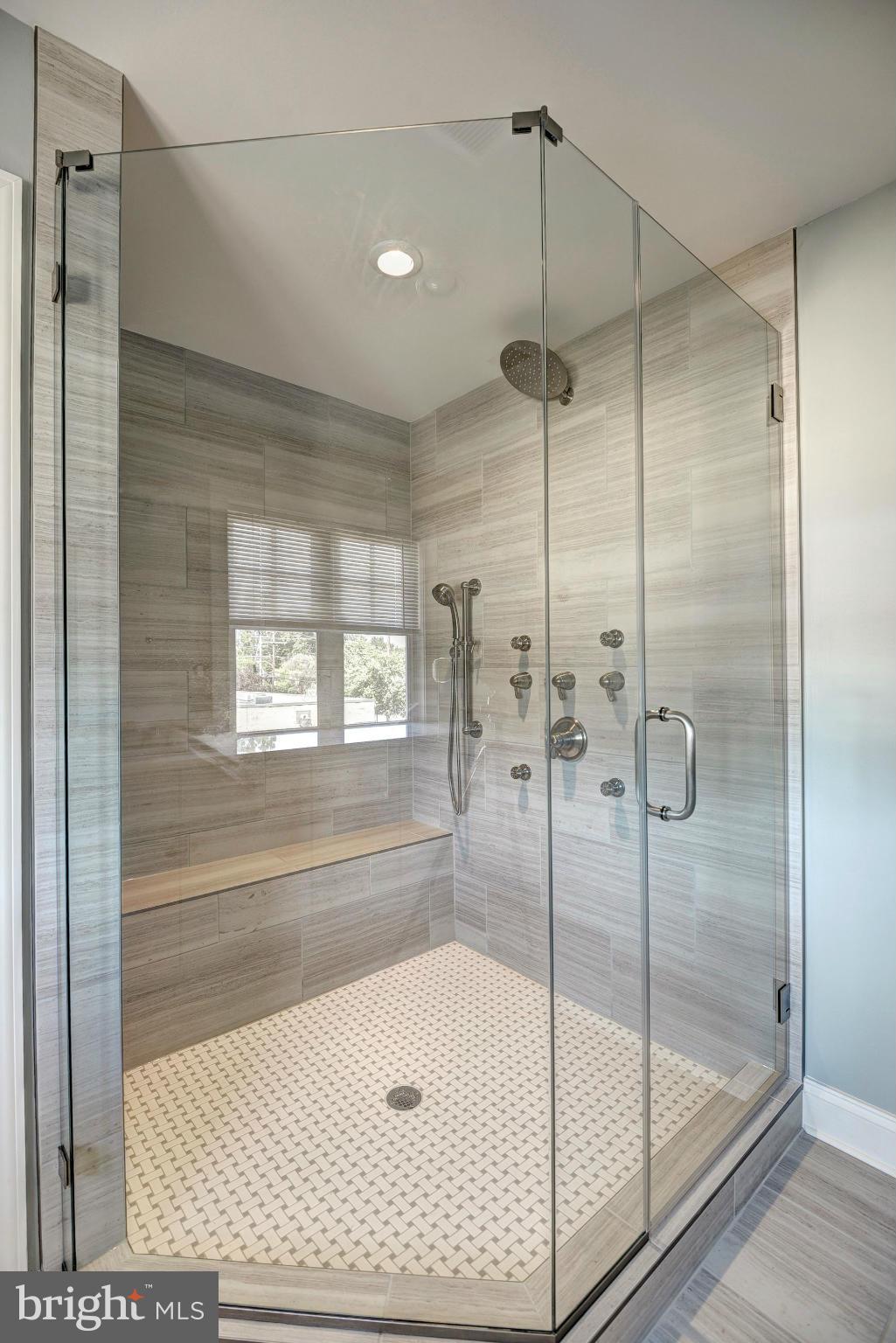 HIGHVIEW PARK - Residential