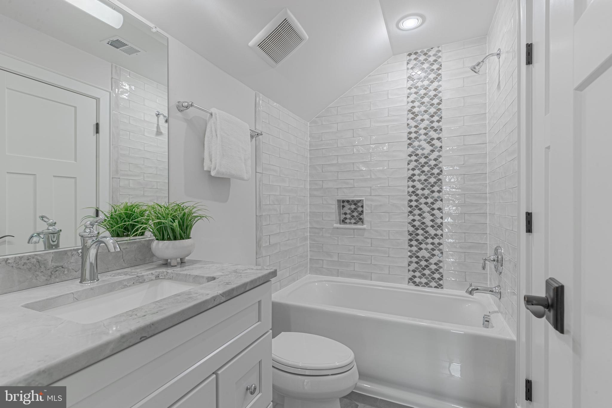 WESTBRIAR COUNTRY CLUB ESTATES - Residential