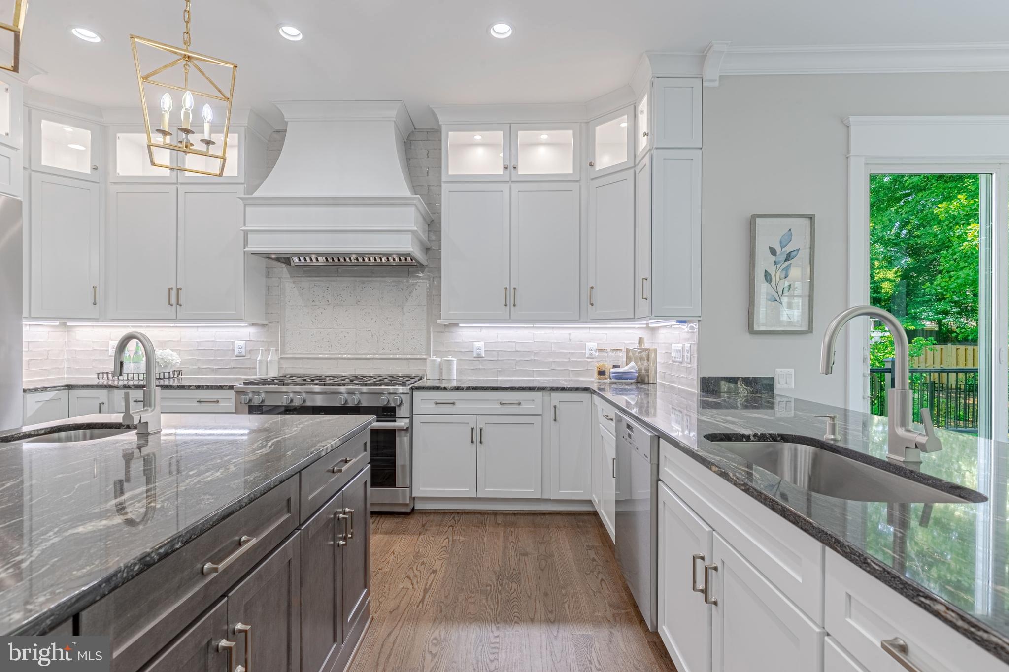 WESTBRIAR COUNTRY CLUB ESTATES - Residential