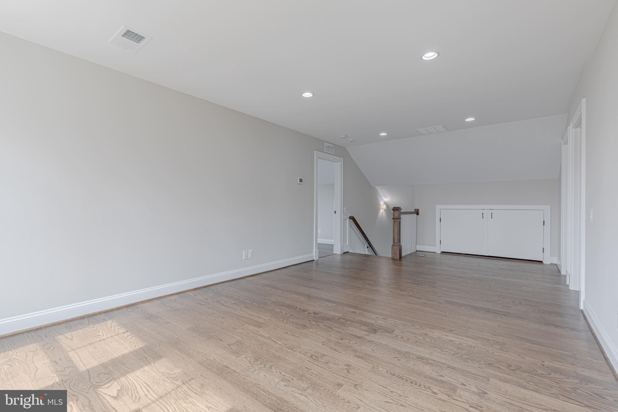 WESTBRIAR COUNTRY CLUB ESTATES - Residential