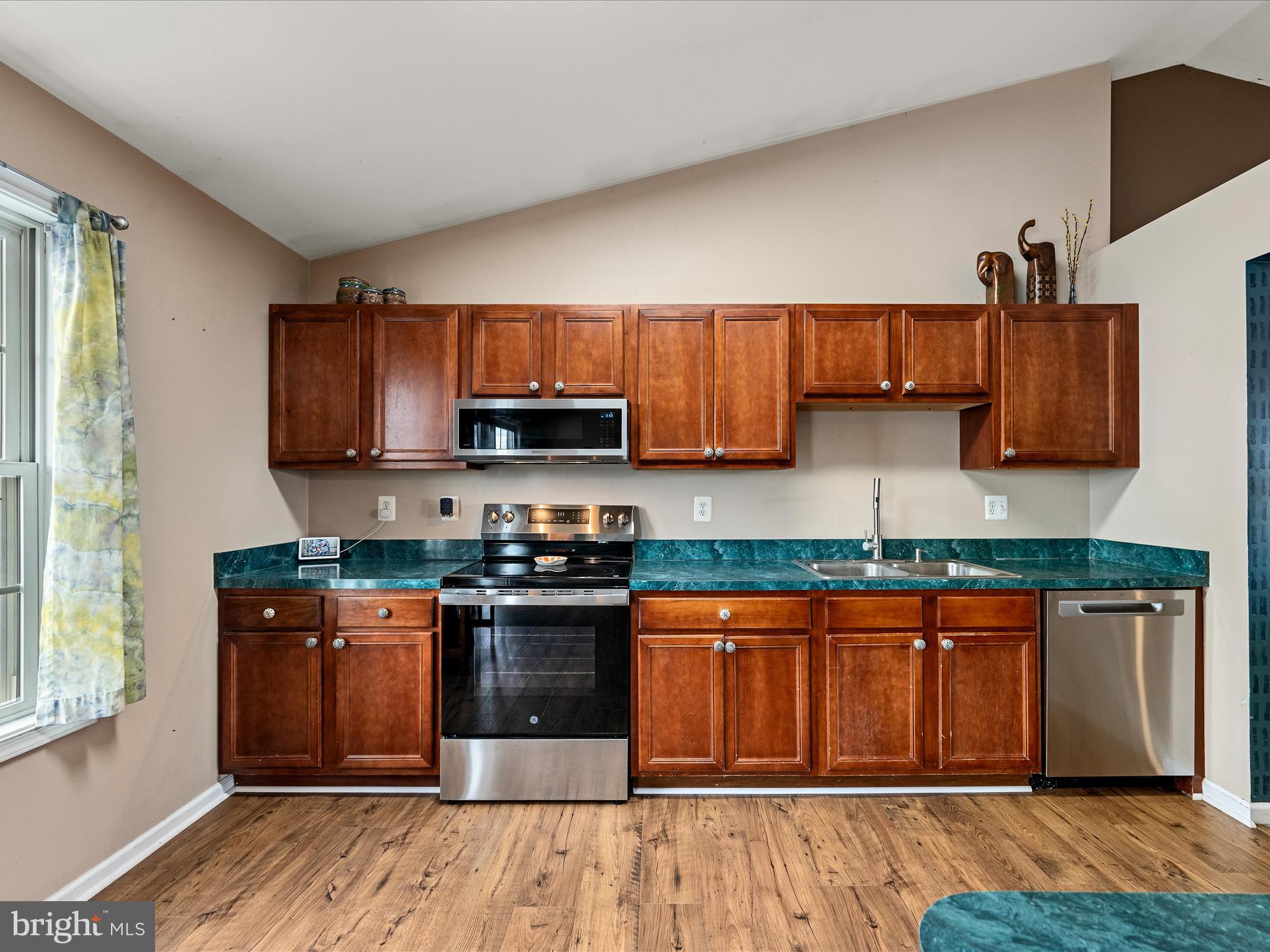 INWOOD MEADOWS - Residential