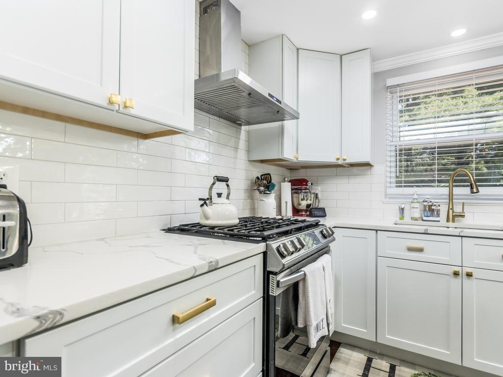 STONE CROSSING - Residential