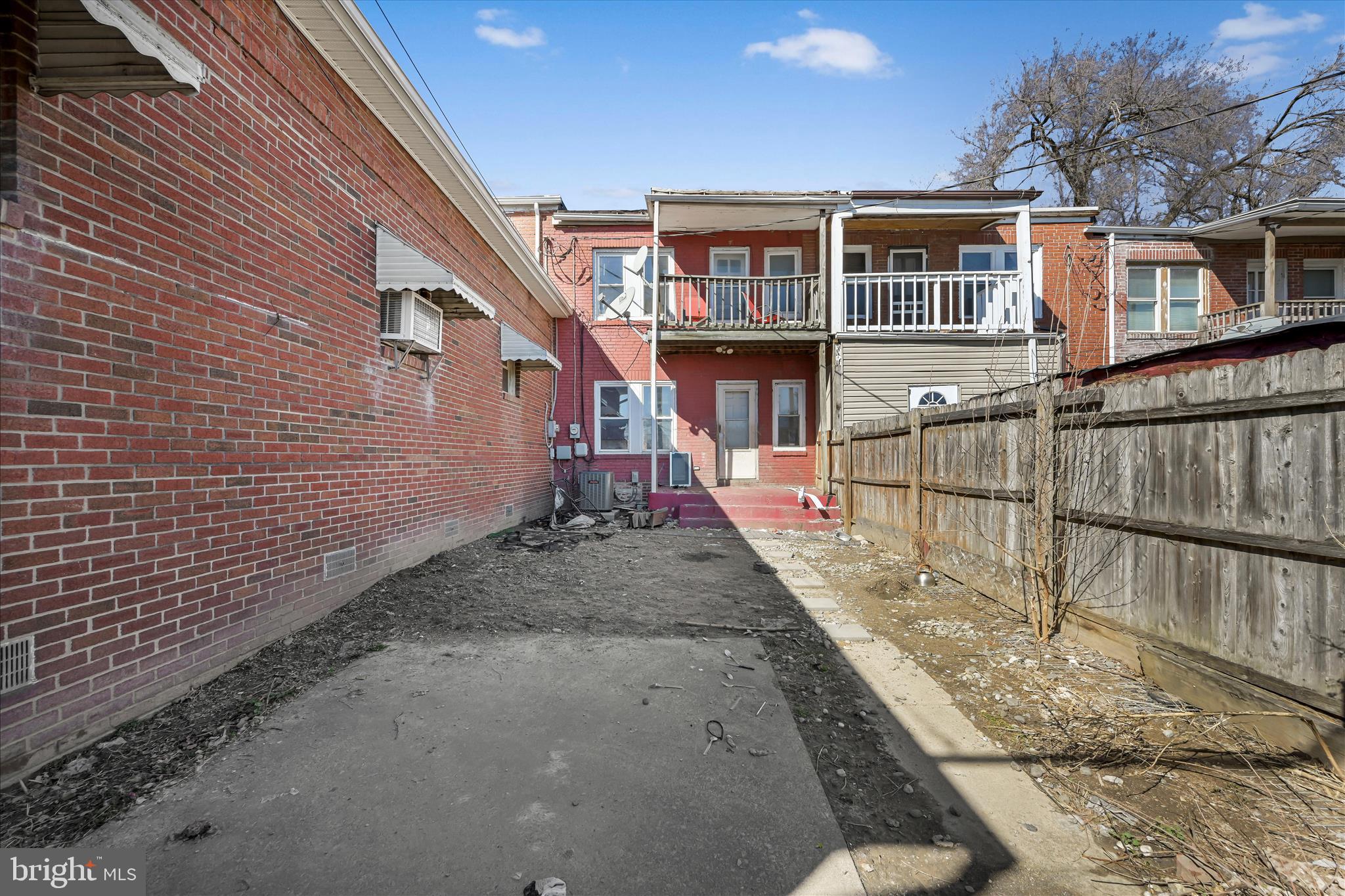 ALLISON HILL - Residential