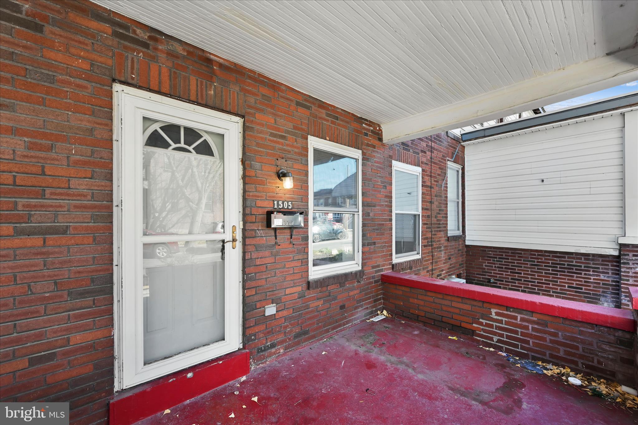 1505 CATHERINE STREET