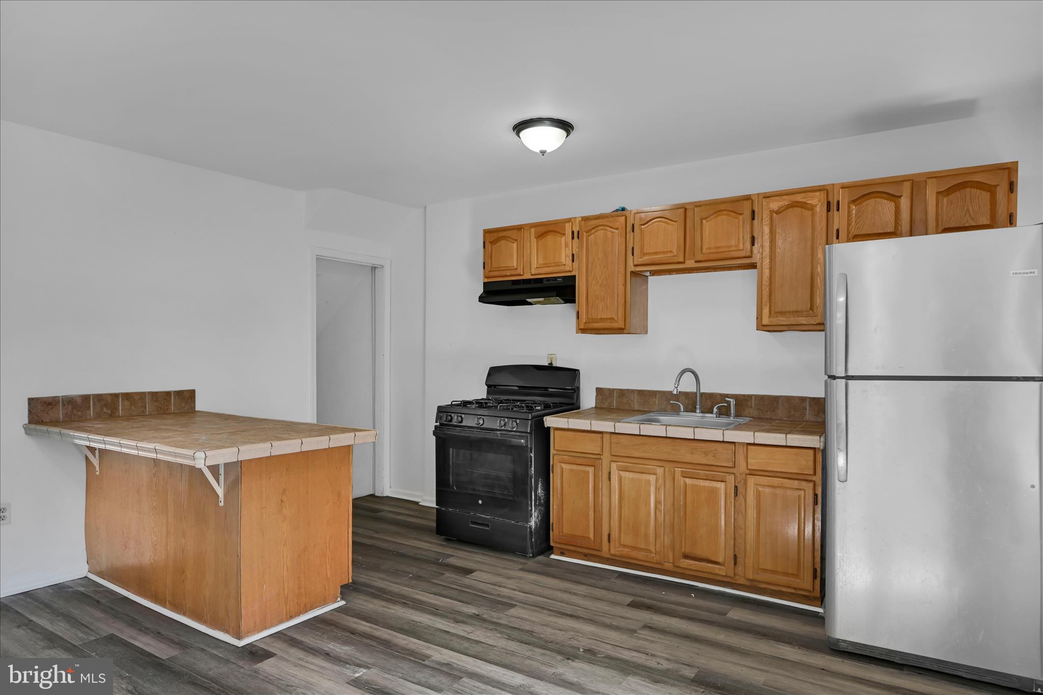 ALLISON HILL - Residential