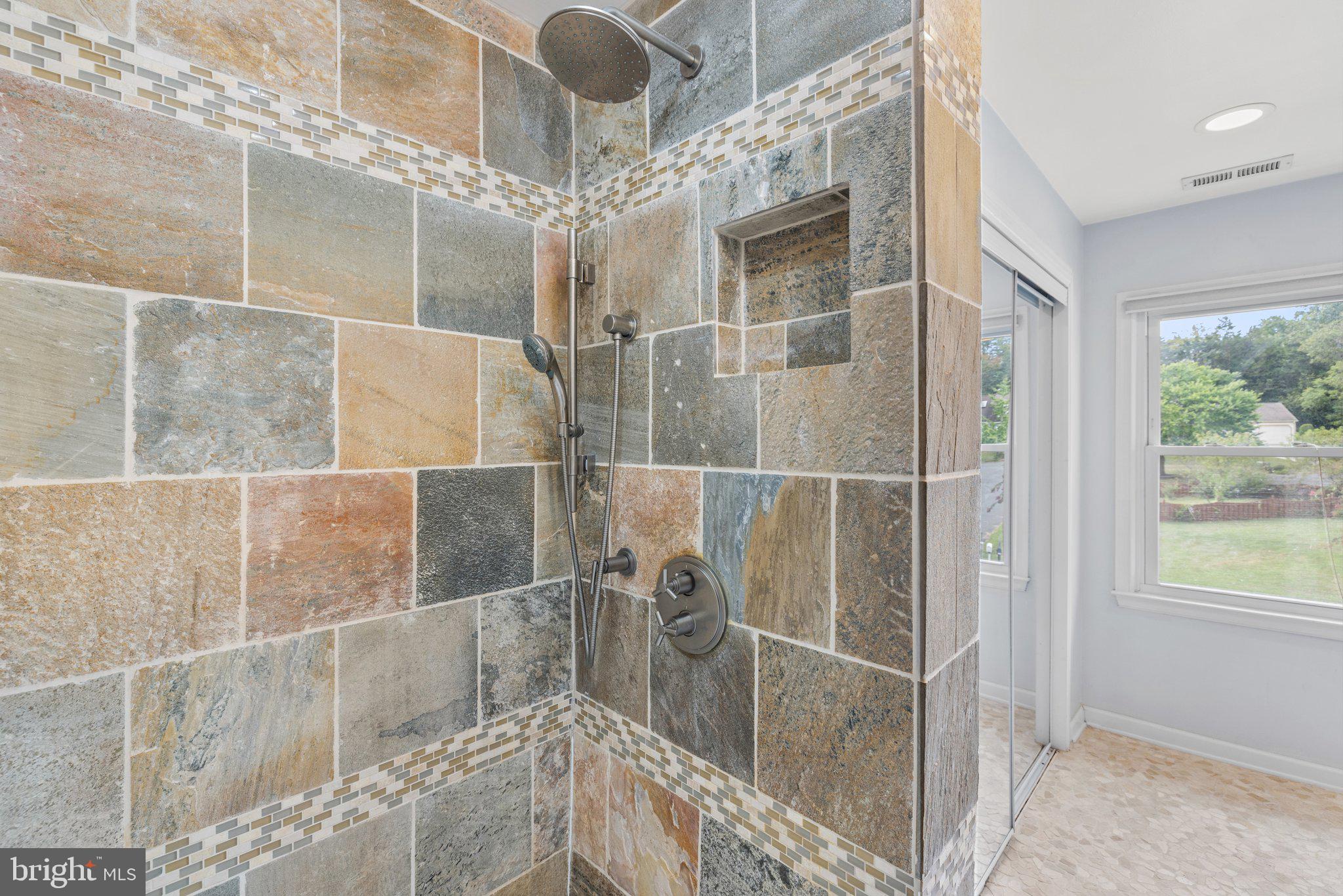 ROCKY RUN - Residential