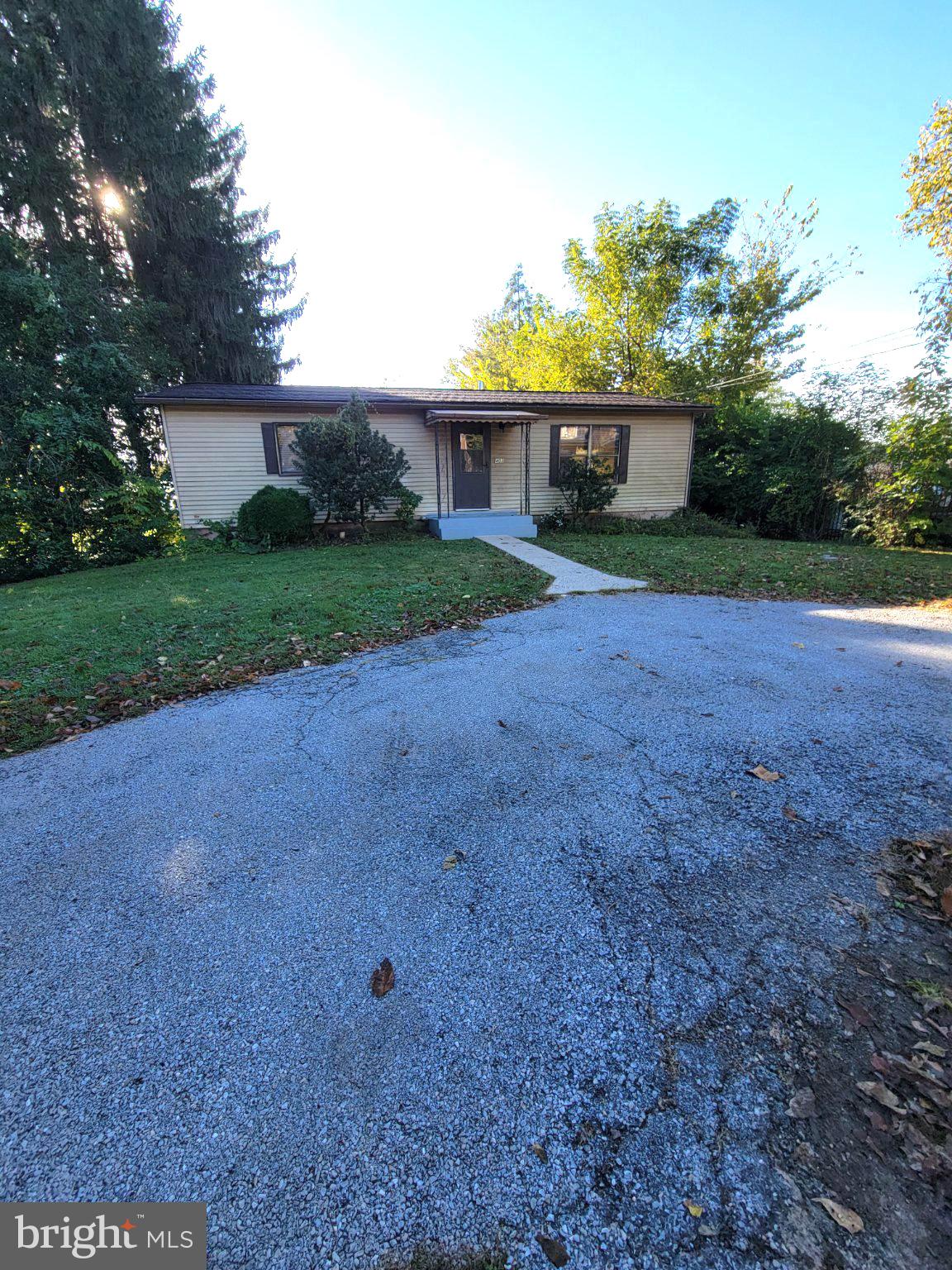403 BROWER AVENUE