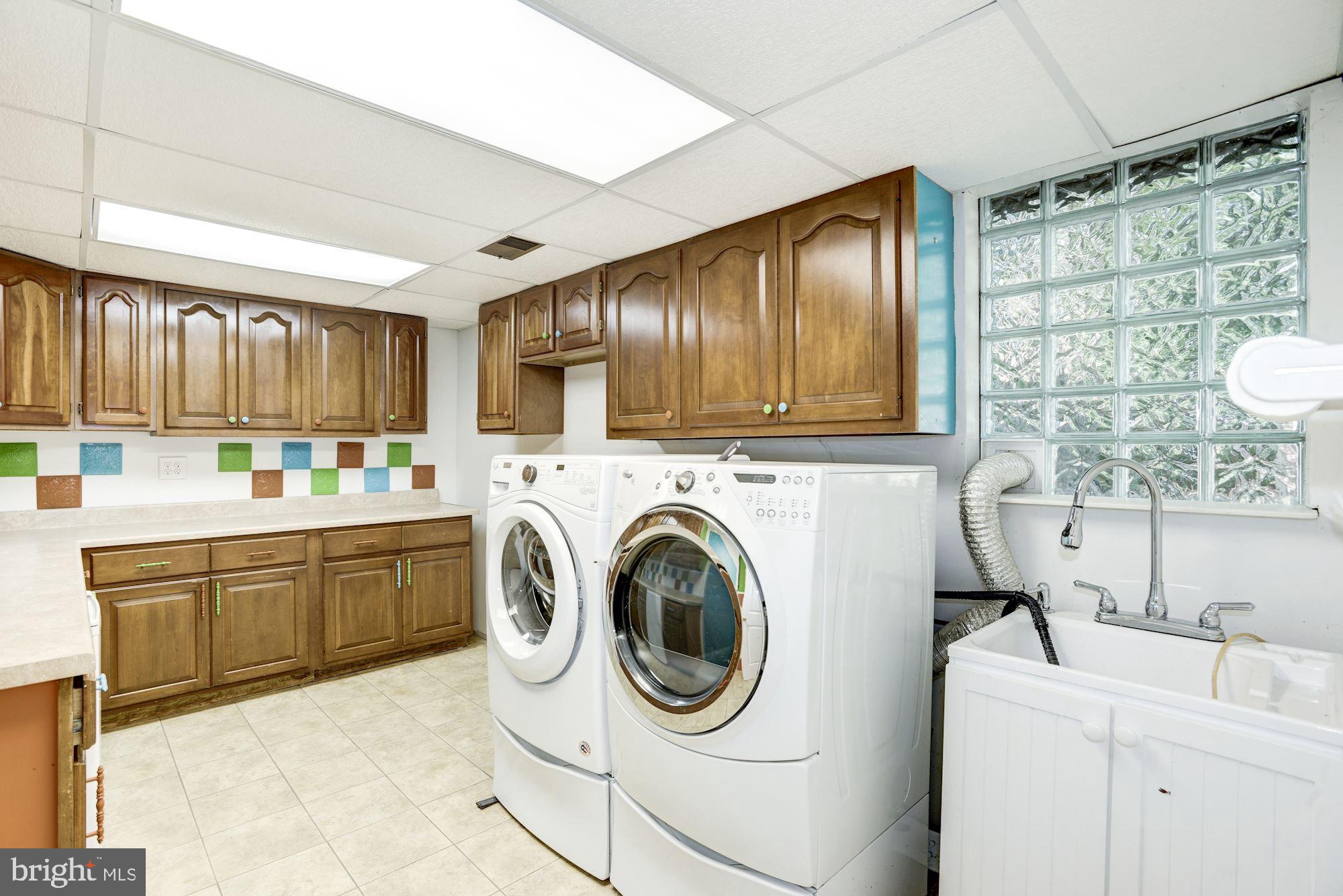 ROSE HILL FARMS - Residential