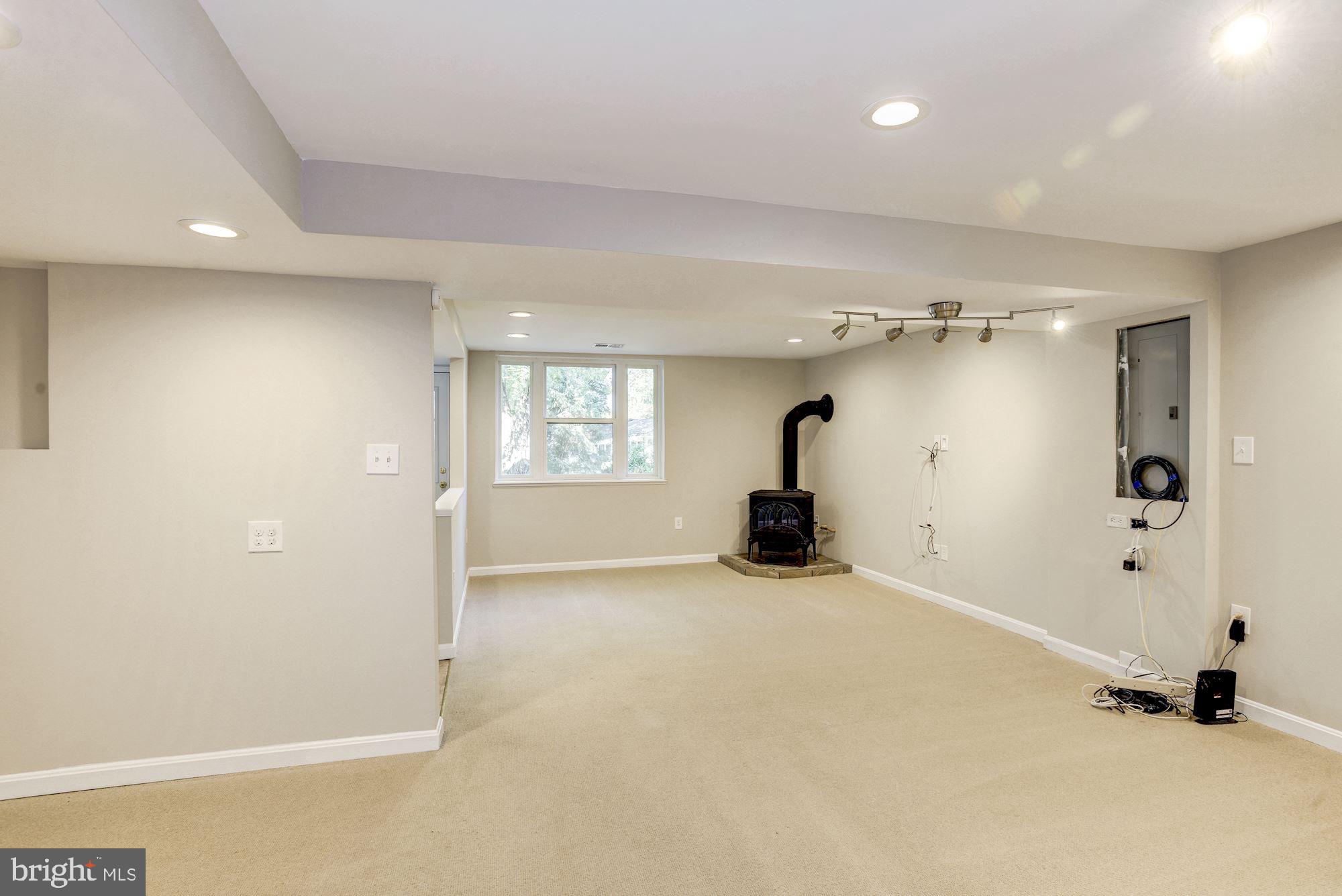 ROSE HILL FARMS - Residential