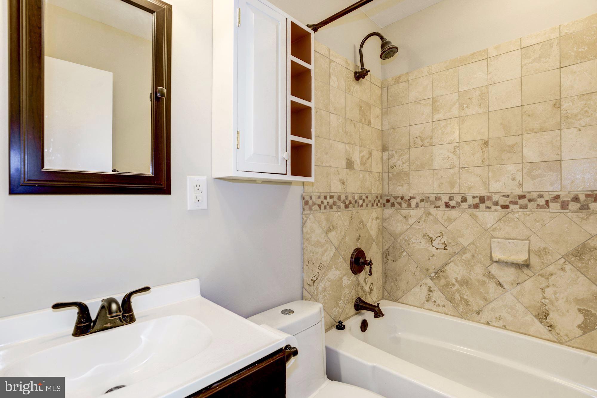 ROSE HILL FARMS - Residential