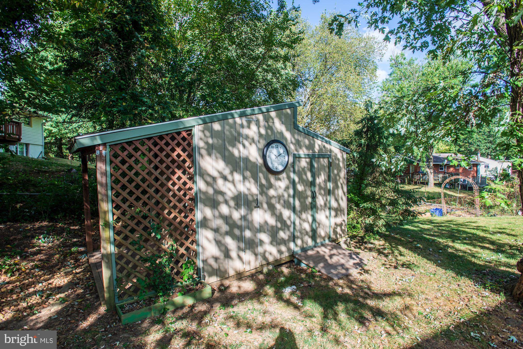 ROSE HILL FARMS - Residential