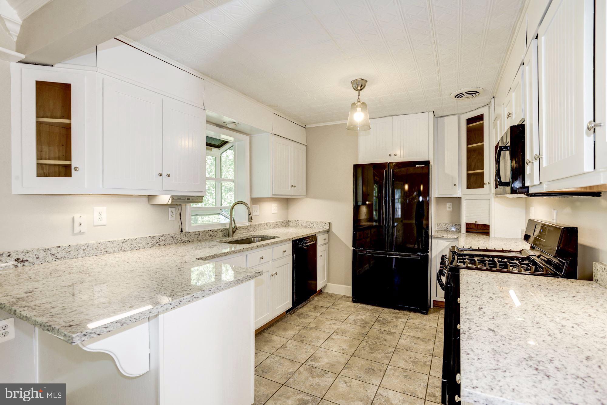 ROSE HILL FARMS - Residential