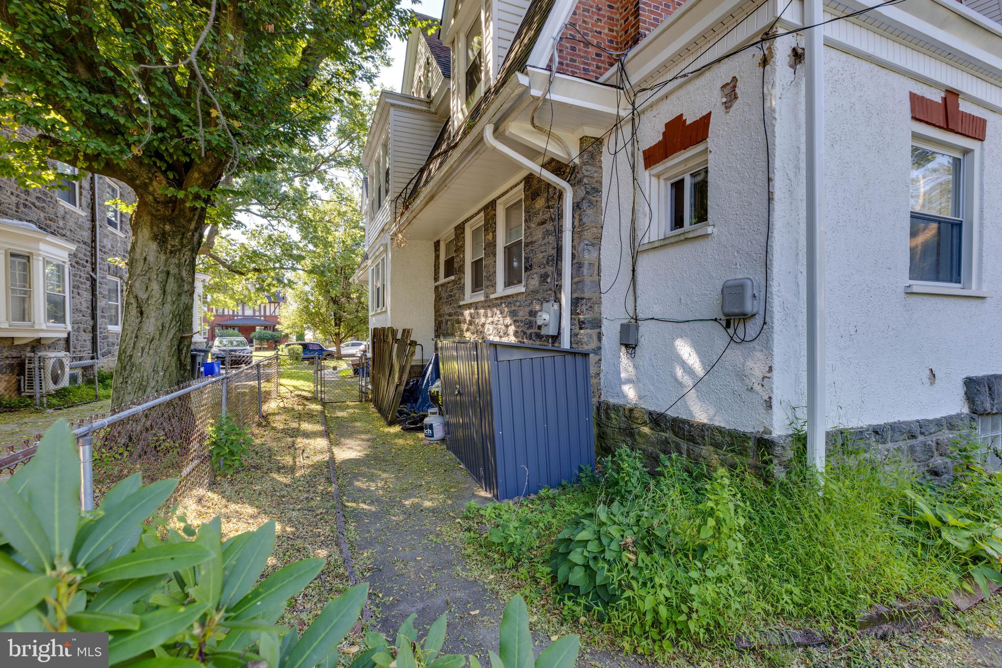 OVERBROOK PARK - Residential Lease