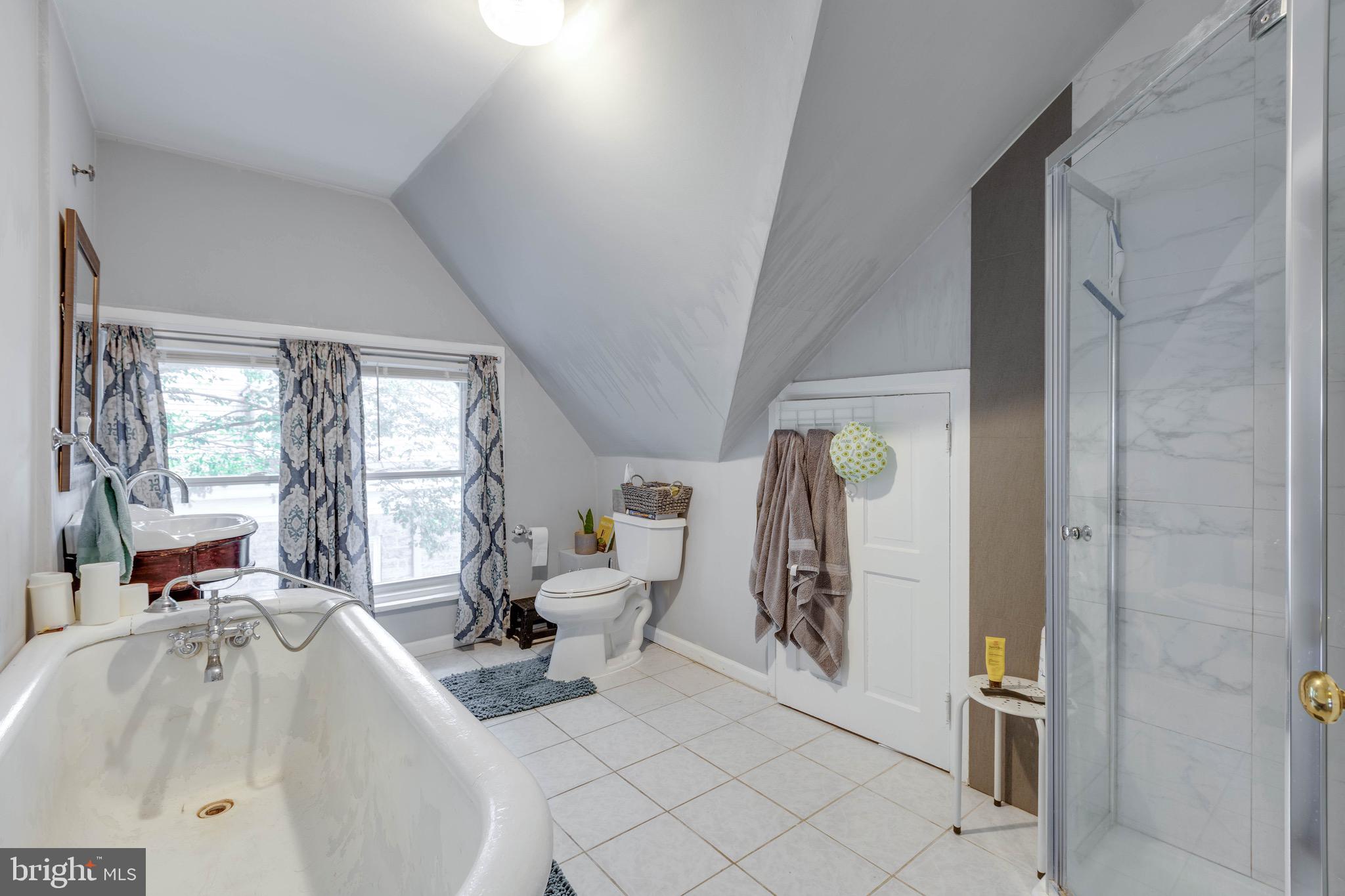 OVERBROOK PARK - Residential Lease