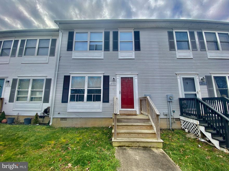 Lovely 2 Story Townhome that is a rare find in Mechanicsville that has quick access to Route 5 which takes you to Charlotte Hall, La Plata, Waldorf, Hollywood, etc.! Three Bedrooms 1.5 Bathrooms and nice features and updates throughout! As you step inside you will find a large living room with great natural light and plank flooring. Updated half bathroom on the main level that you will pass on your way to the rear of home. Great kitchen and extra eat in space. Nice views of the deck and fenced in backyard plus a nice size shed! Closet at the bottom of the stairs for coats, vacuum etc. Upstairs you will find a 3 bedrooms with one being a ensuite to the full bathroom. This bedroom also features a great walk in closet! 2 additional bedrooms with closets and a hallway linen closet as well. Don't miss your chance to rent this well maintained and cared for home, this won't last long!