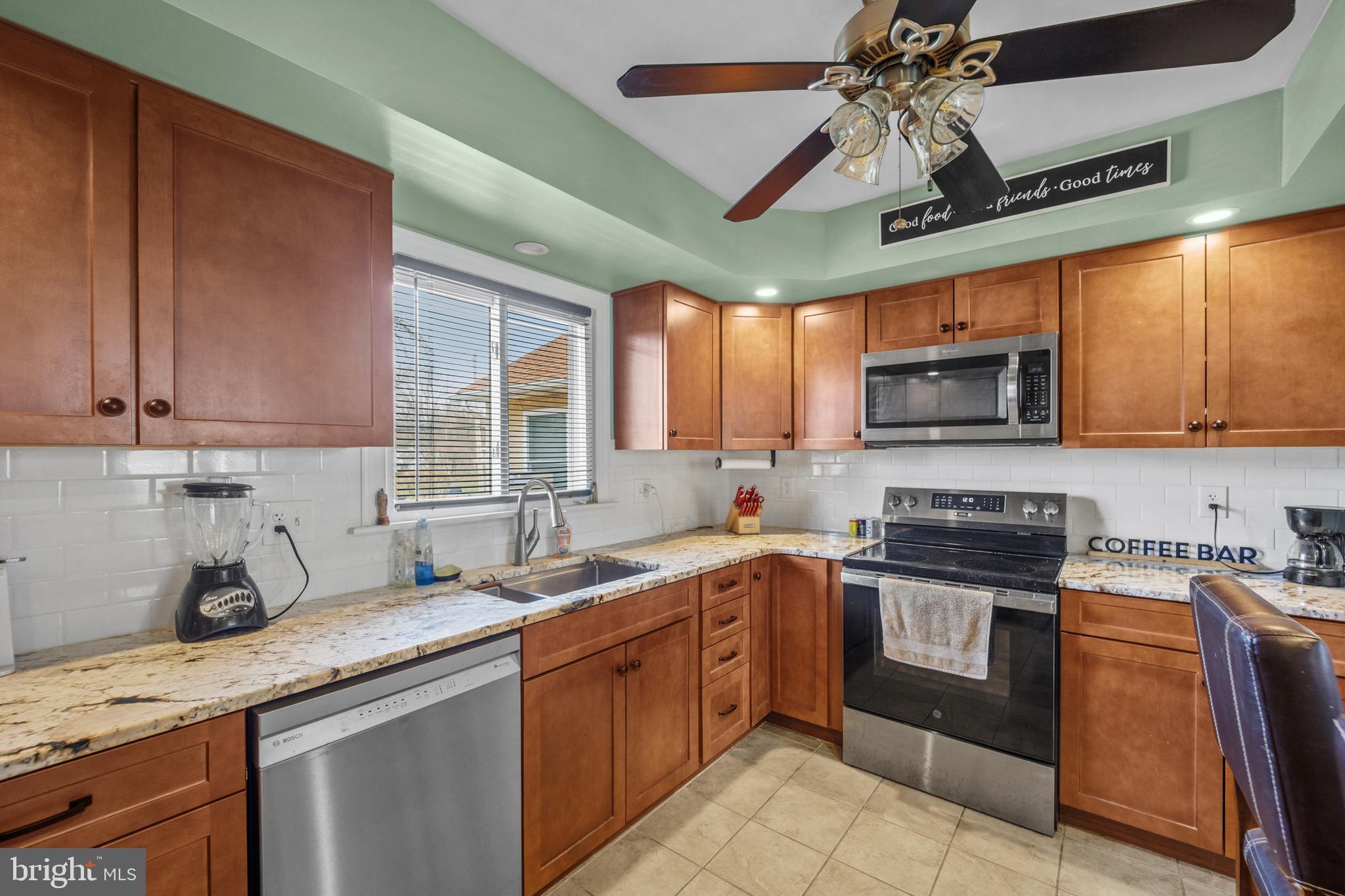 HUNTINGDON HILLS - Residential