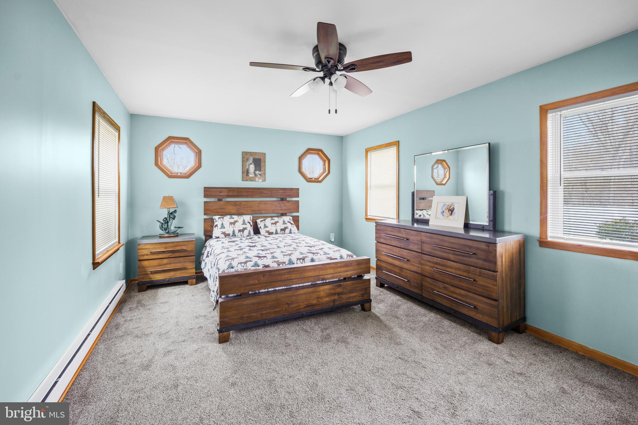 HUNTINGDON HILLS - Residential