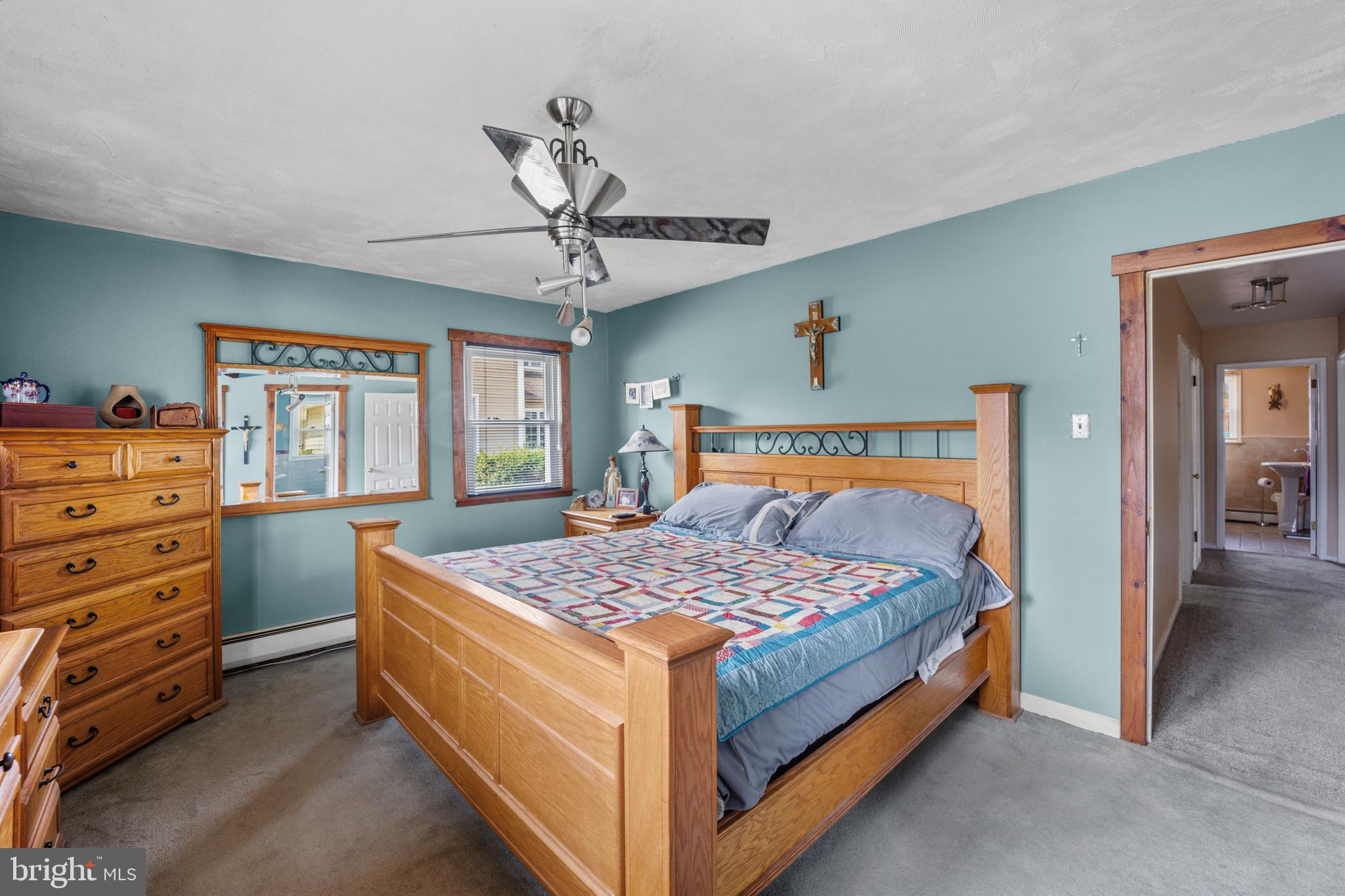 HUNTINGDON HILLS - Residential