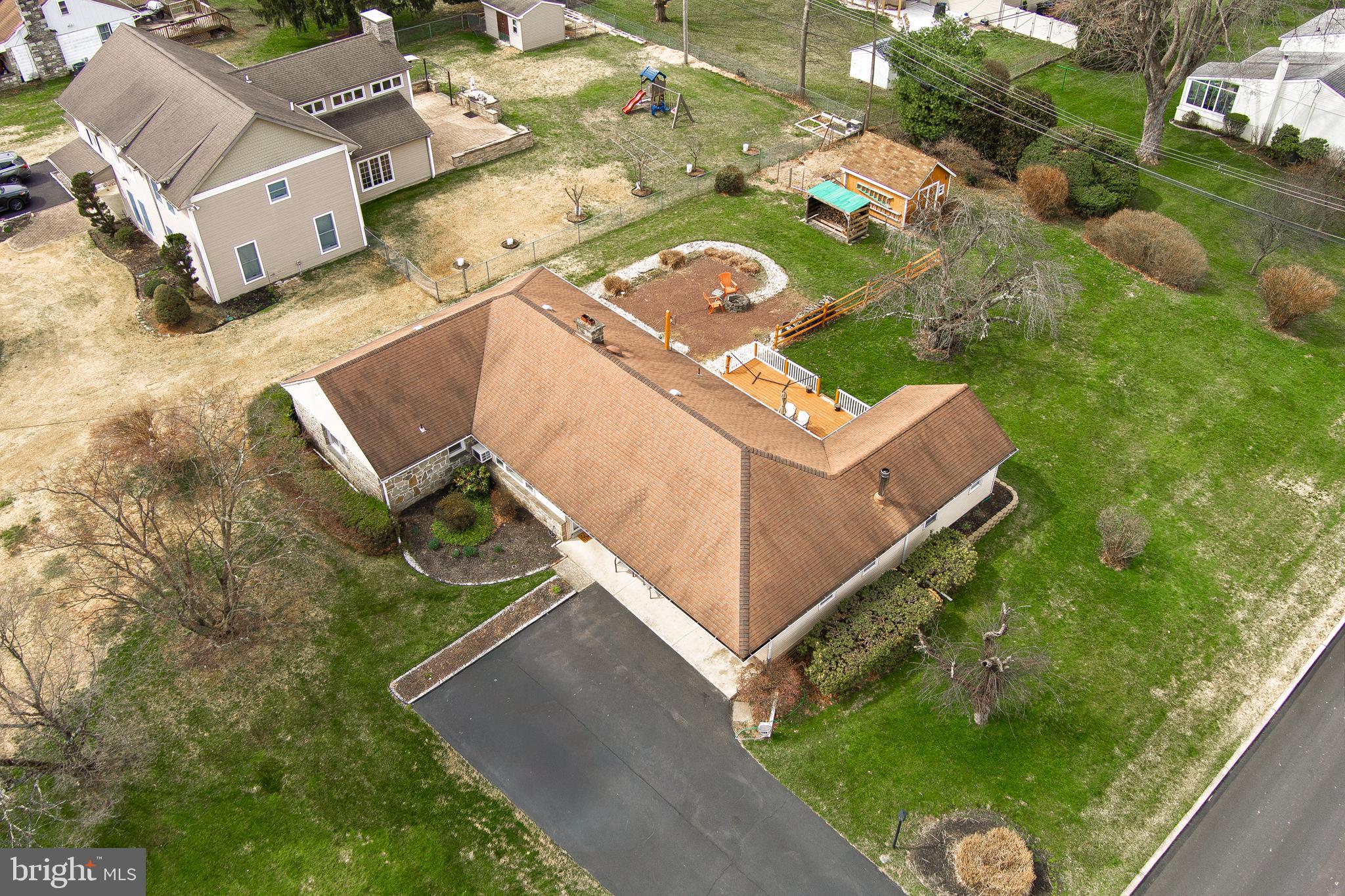 HUNTINGDON HILLS - Residential