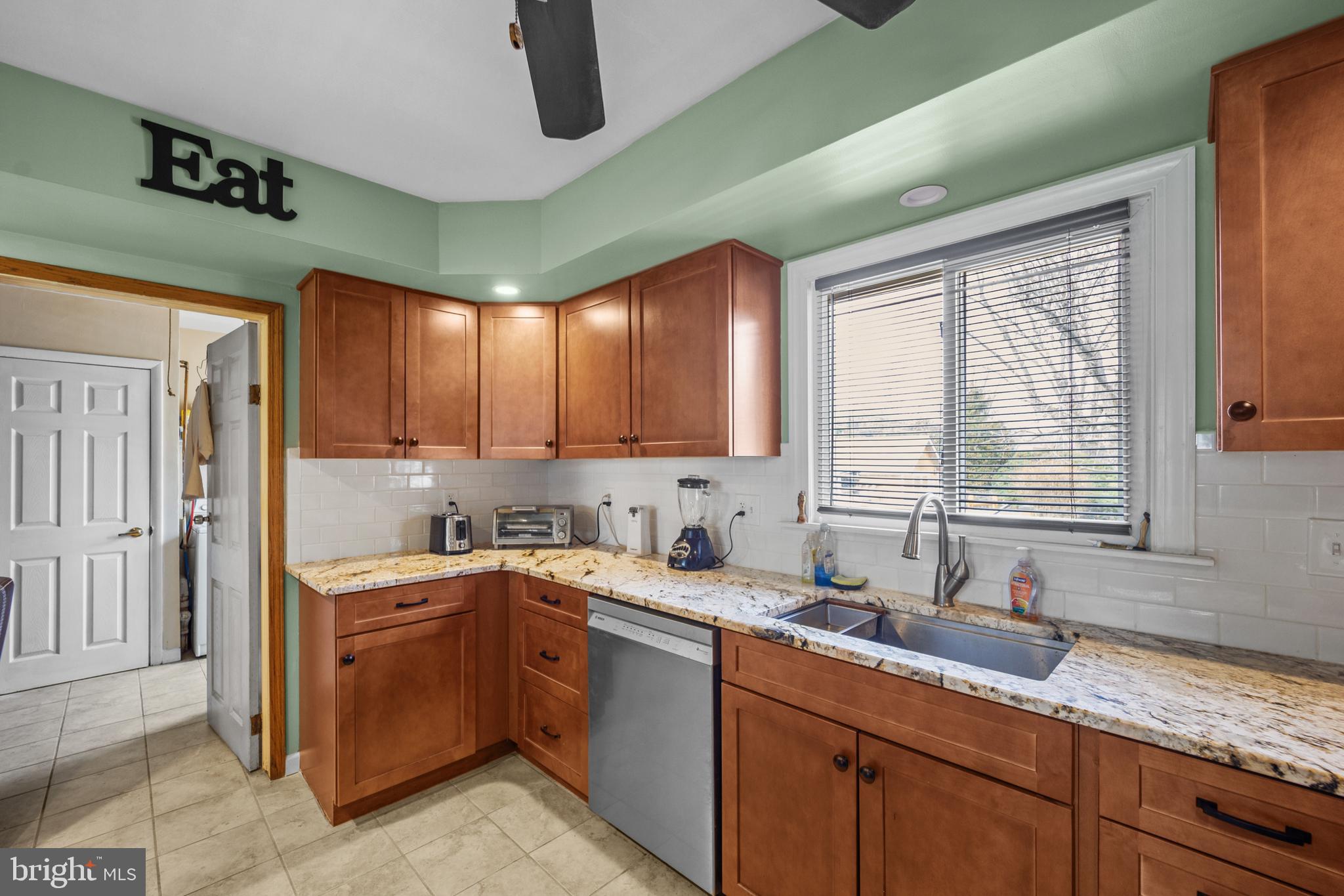 HUNTINGDON HILLS - Residential