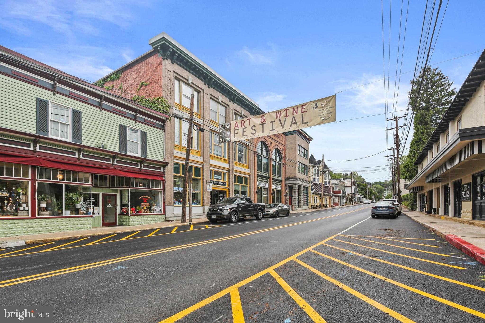 RAINCLIFFE CENTER - Residential