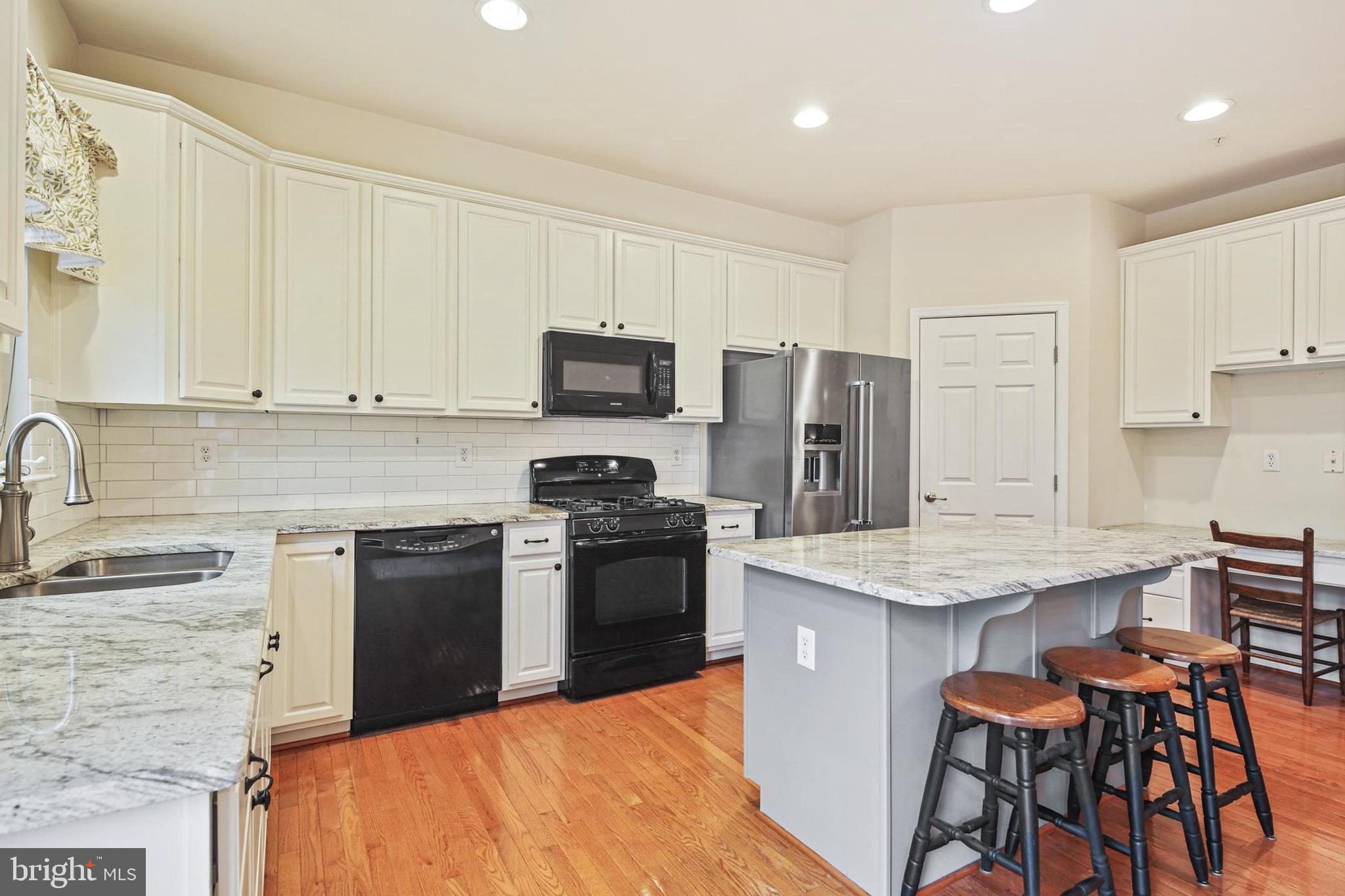 RAINCLIFFE CENTER - Residential