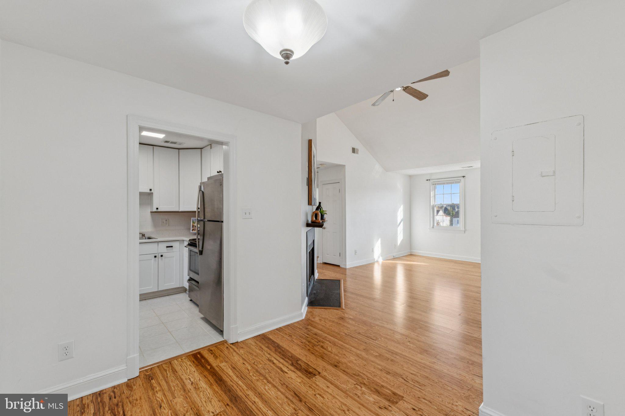 CAMBRIDGE COURTS - Residential