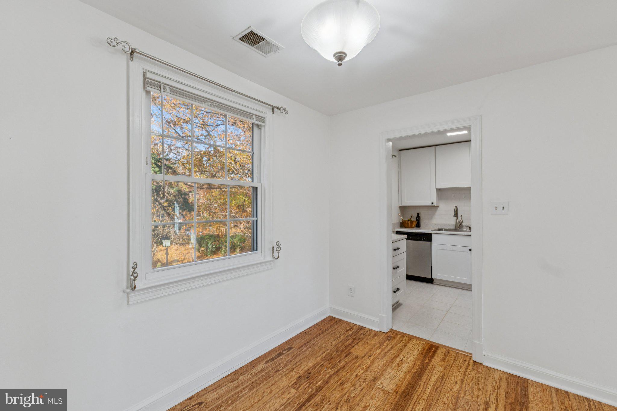 CAMBRIDGE COURTS - Residential