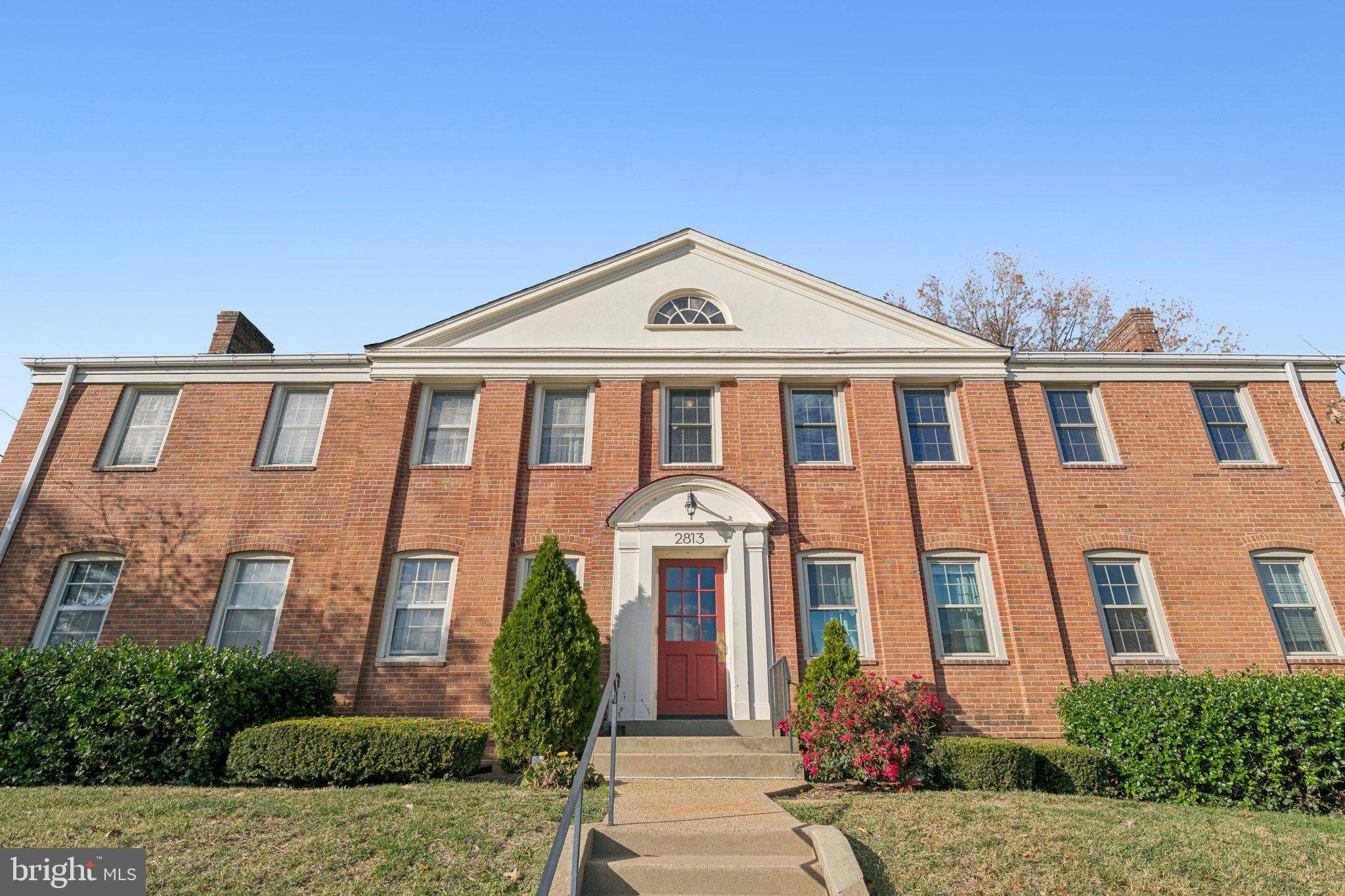 CAMBRIDGE COURTS - Residential