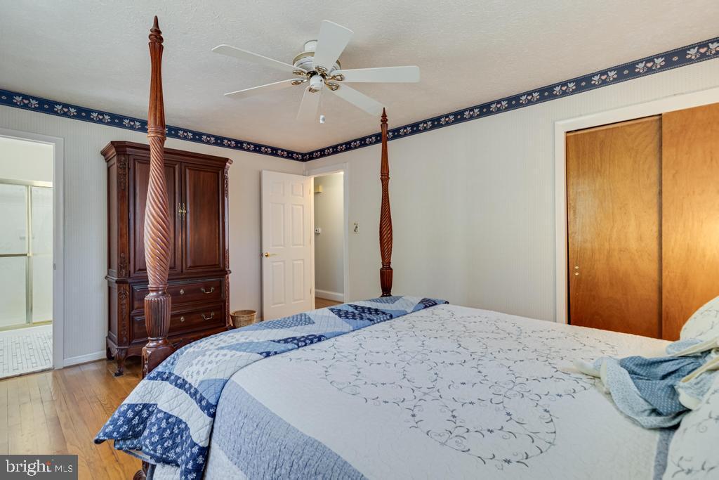 INDIAN CREEK - Residential