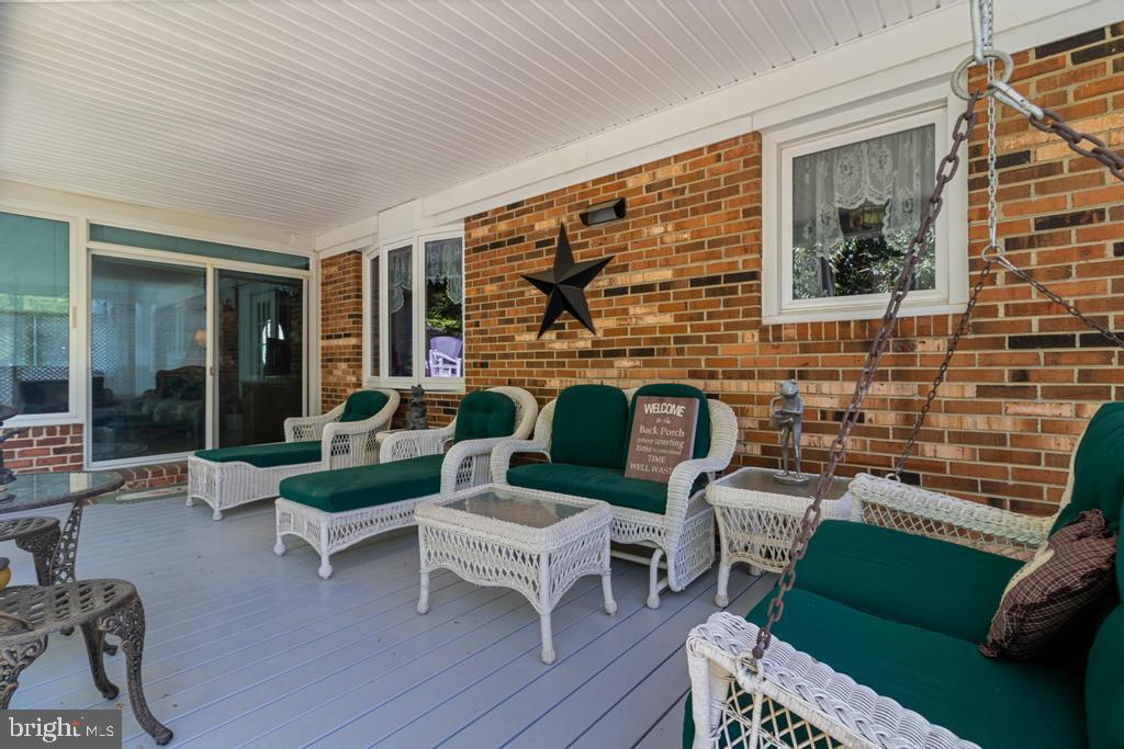 INDIAN CREEK - Residential