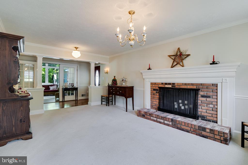 INDIAN CREEK - Residential