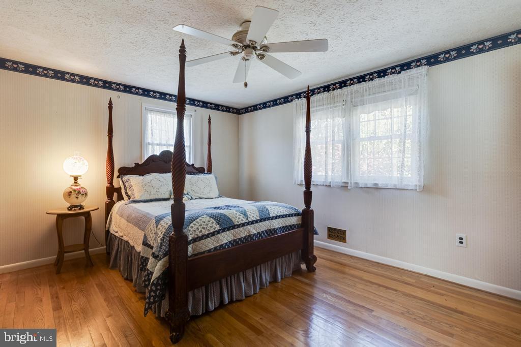 INDIAN CREEK - Residential