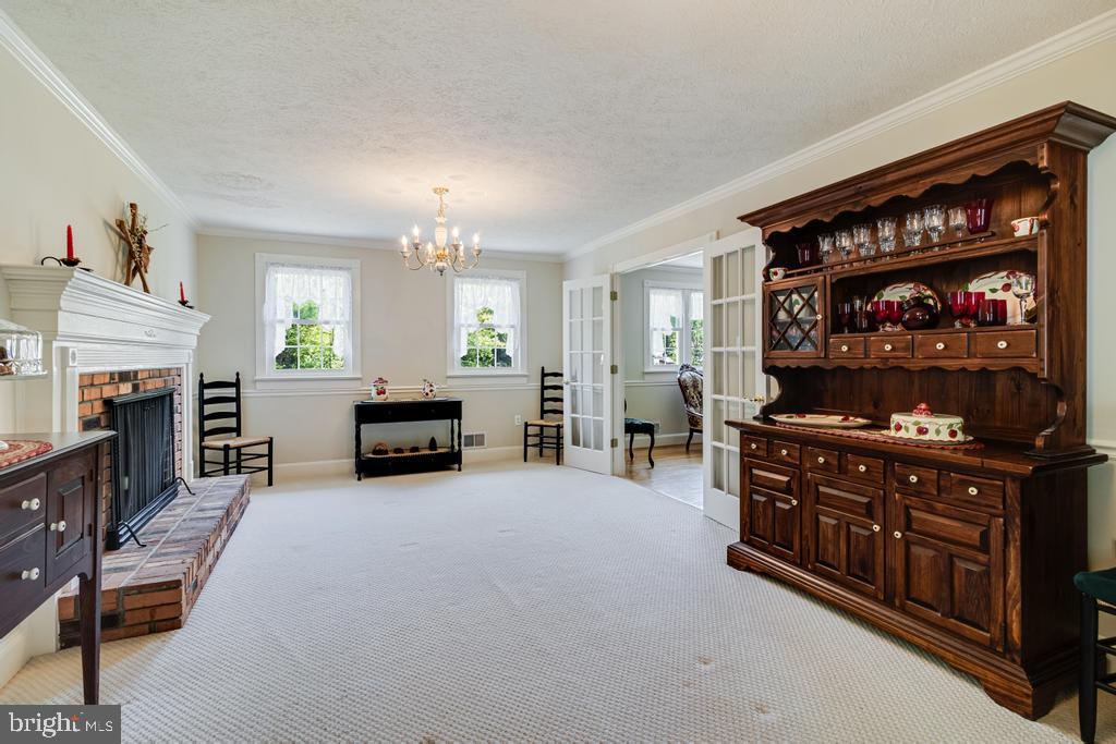 INDIAN CREEK - Residential