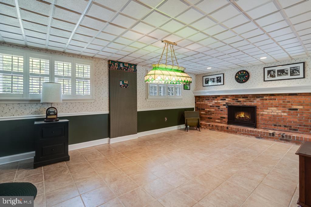 INDIAN CREEK - Residential