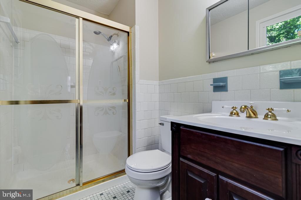 INDIAN CREEK - Residential