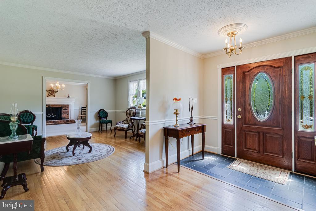 INDIAN CREEK - Residential