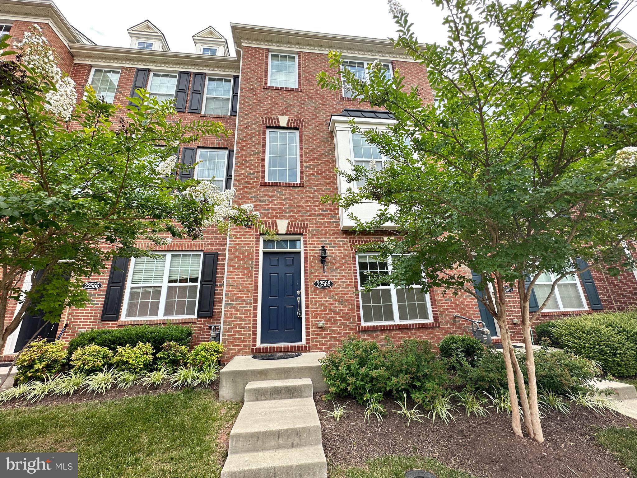 MOOREFIELD STATION - Residential Lease