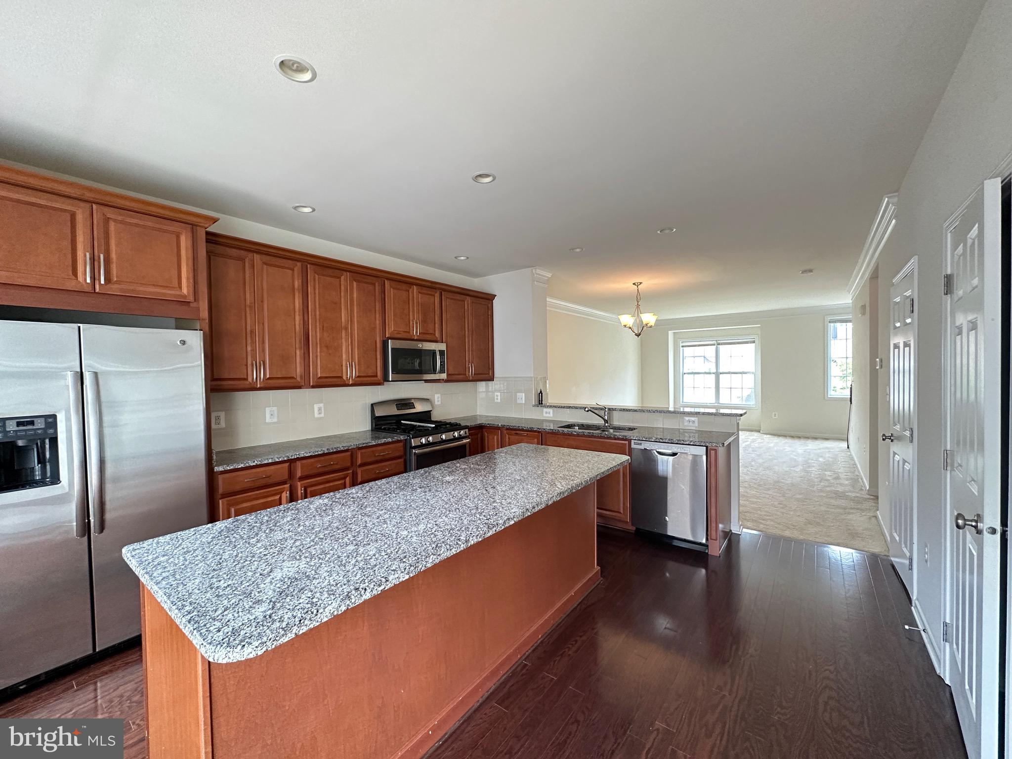 MOOREFIELD STATION - Residential Lease