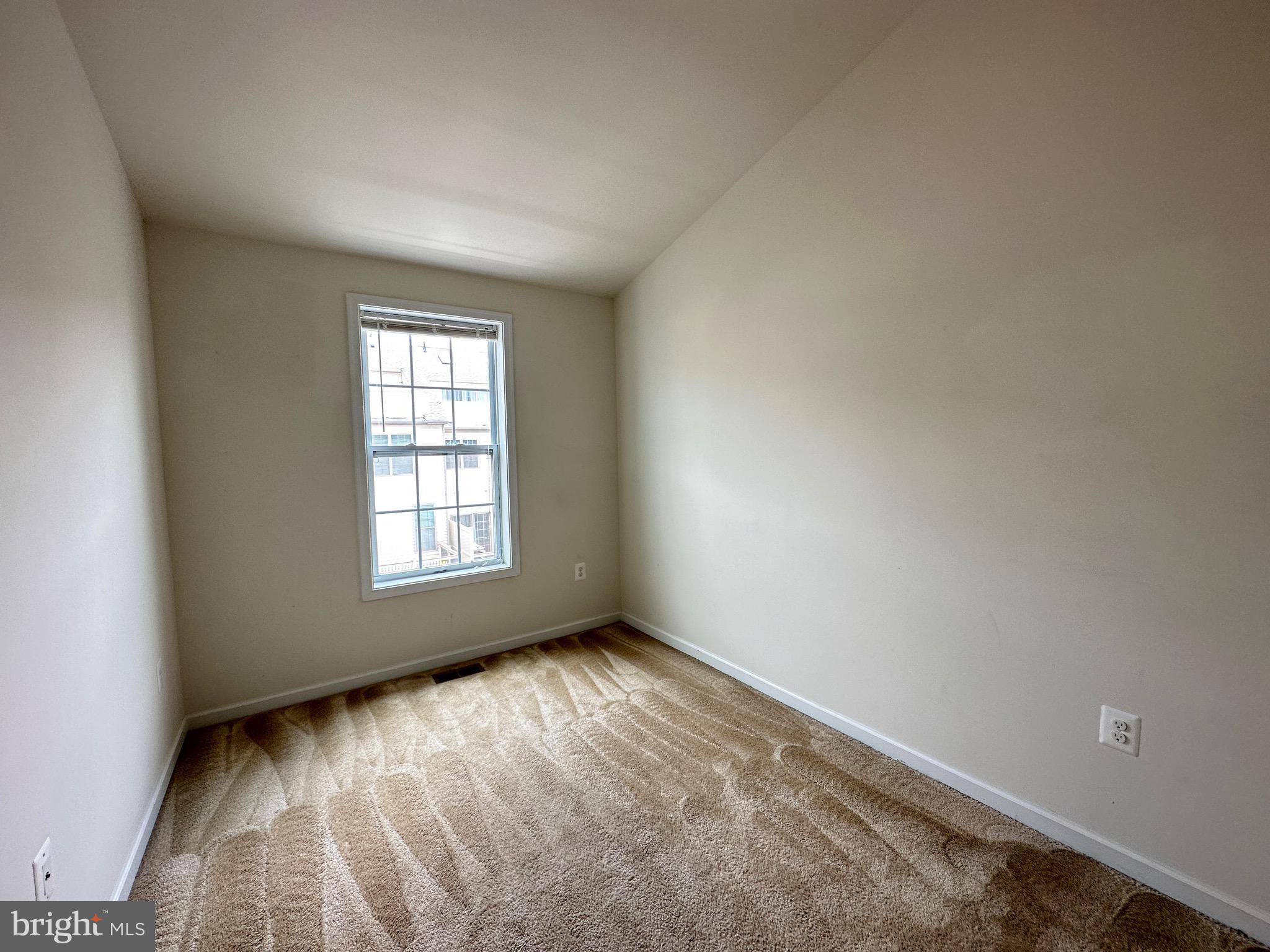 MOOREFIELD STATION - Residential Lease