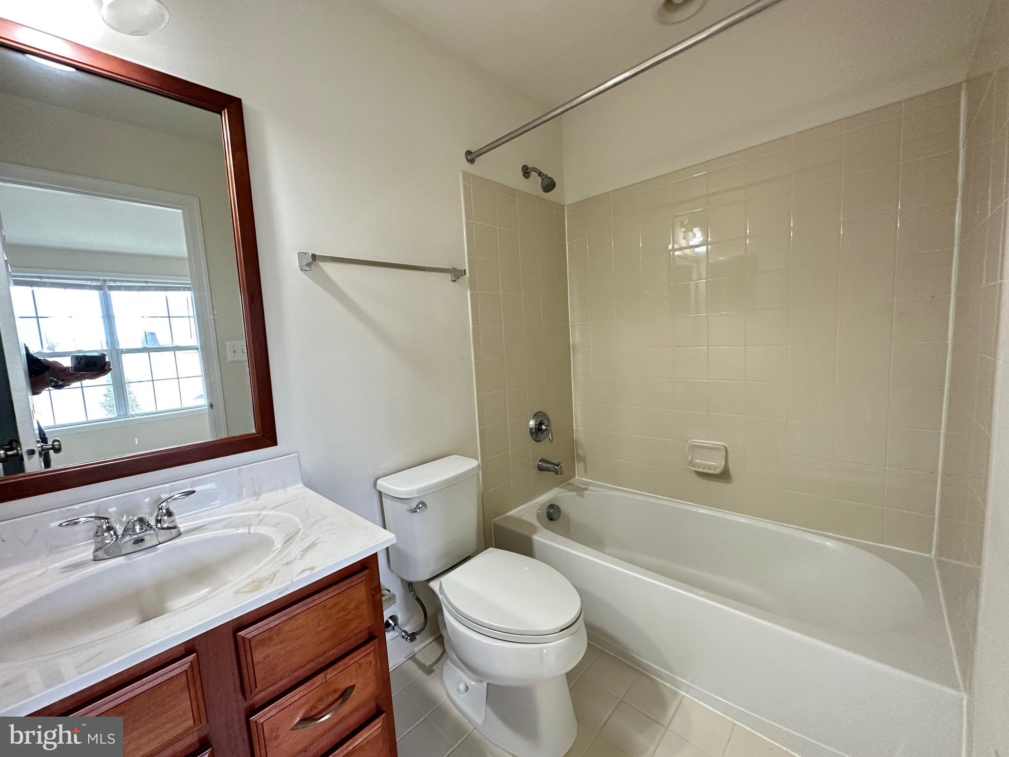 MOOREFIELD STATION - Residential Lease