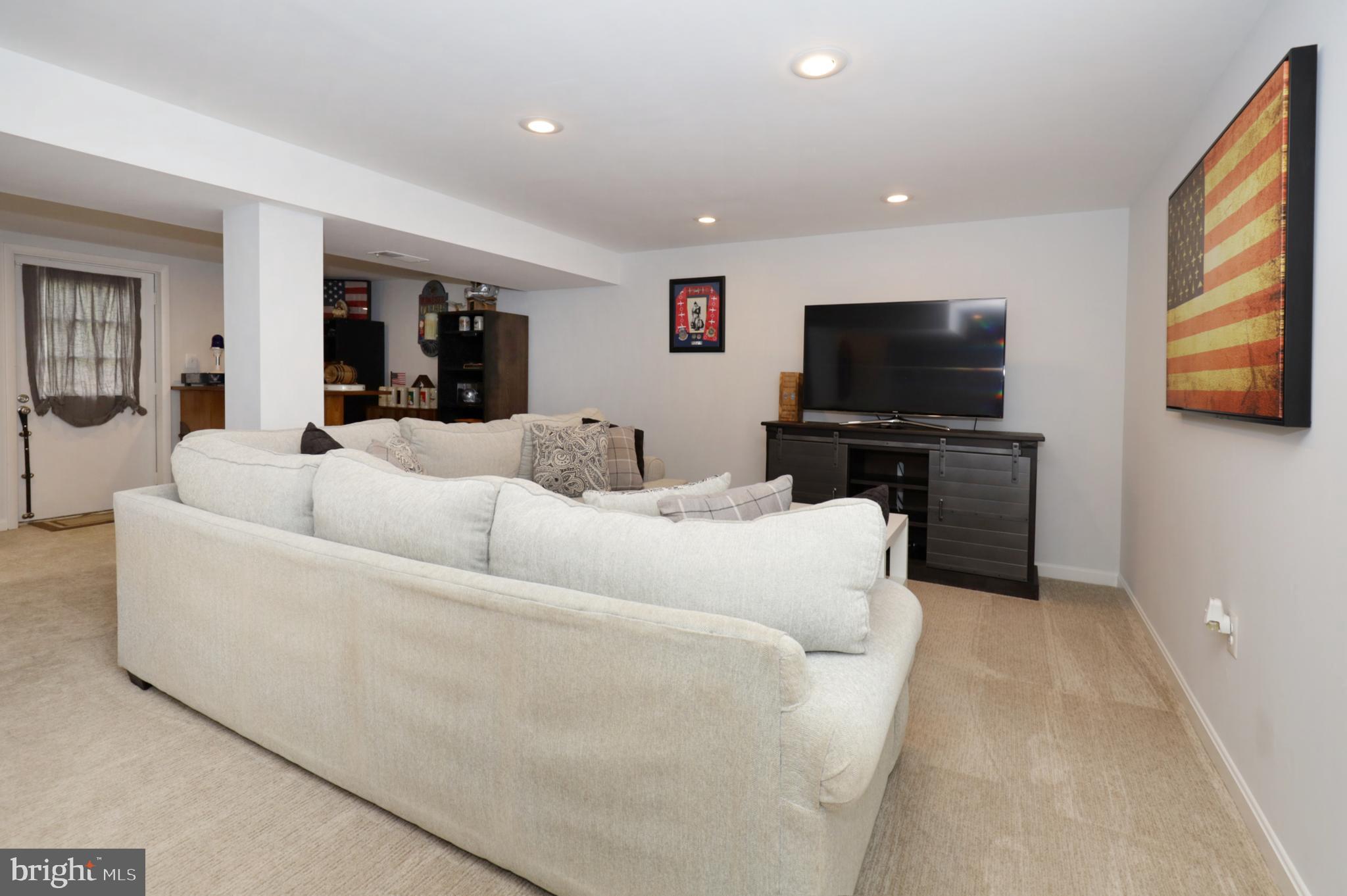 ORANGE HUNT ESTATES - Residential