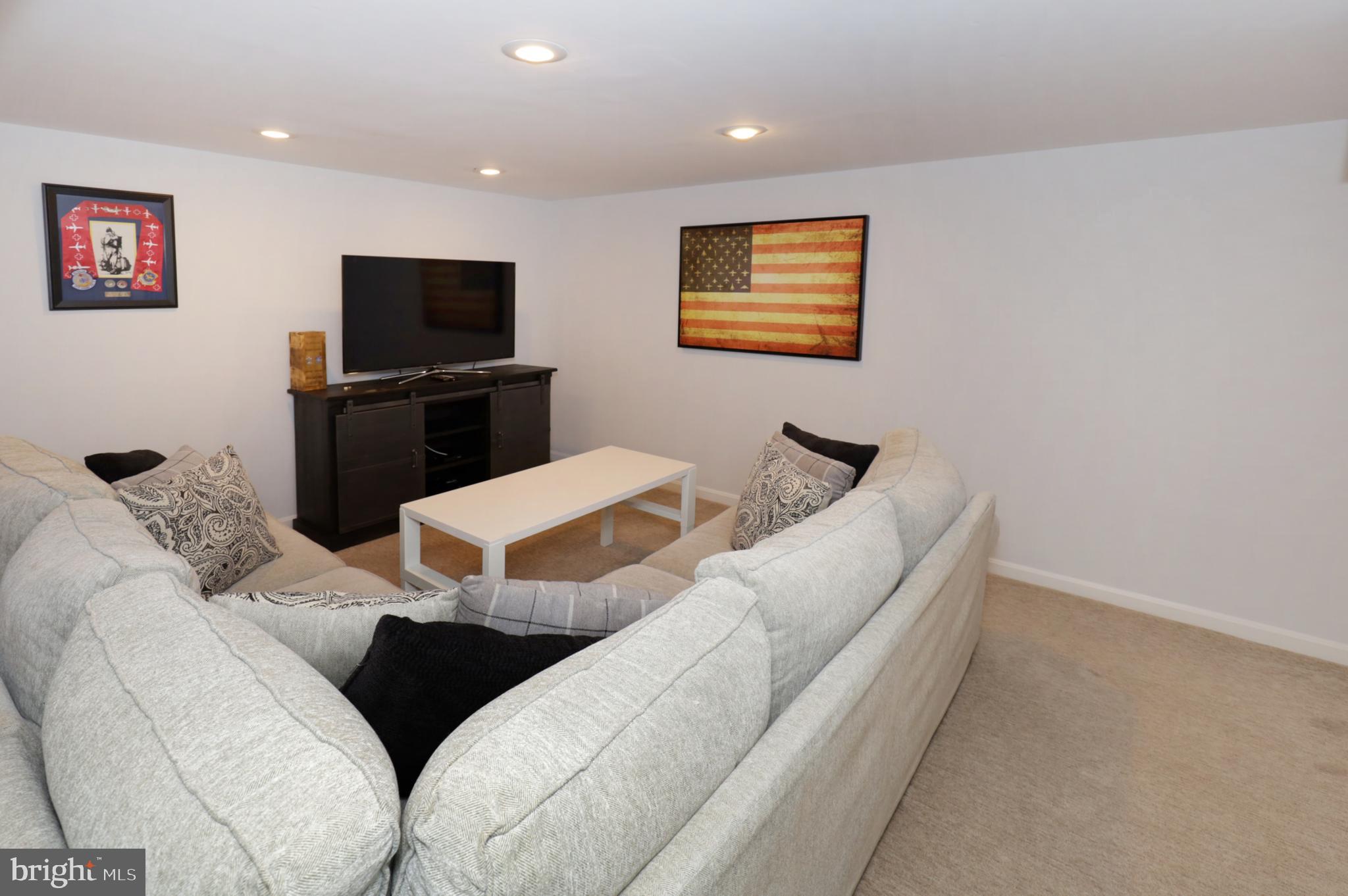 ORANGE HUNT ESTATES - Residential