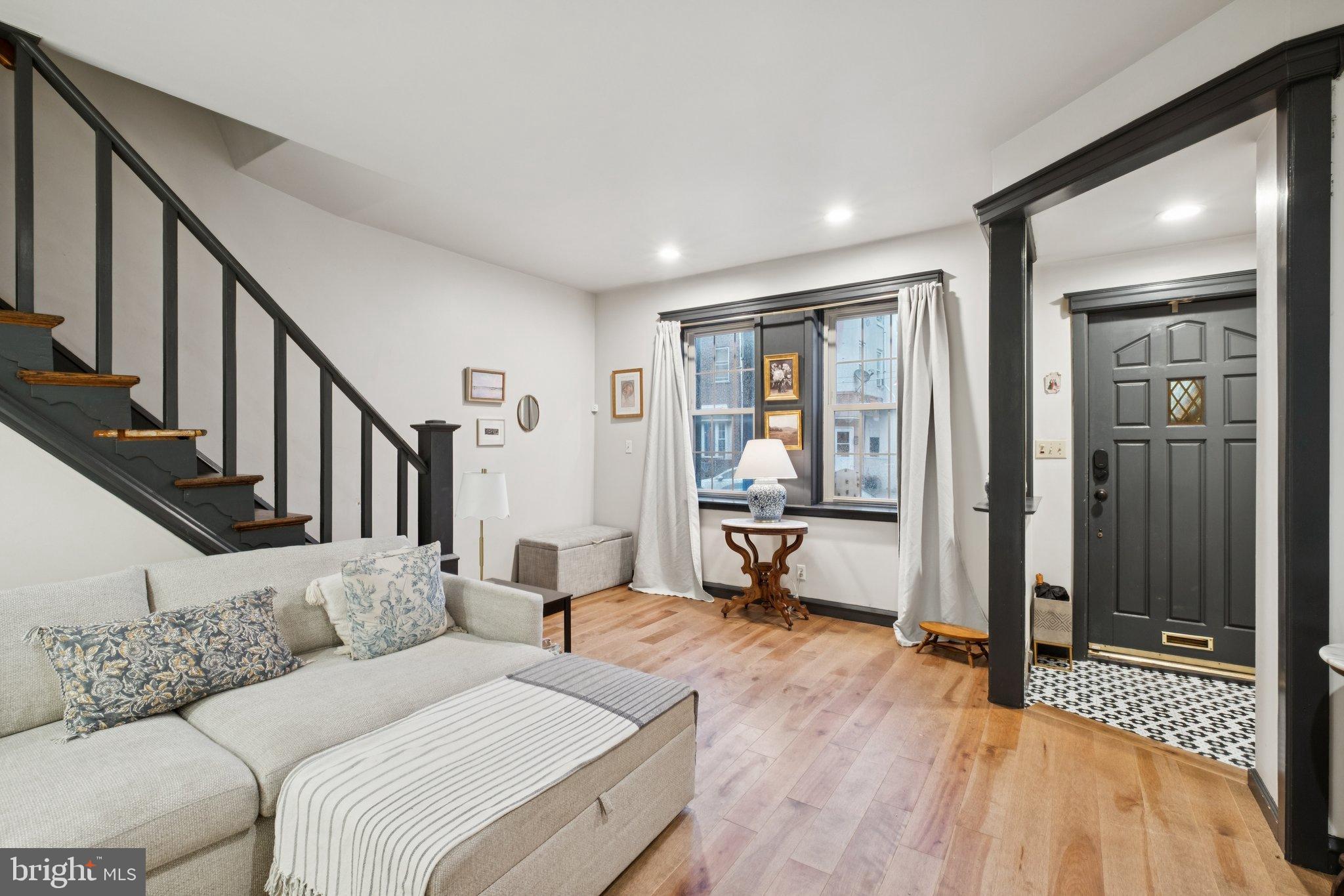 PORT RICHMOND - Residential