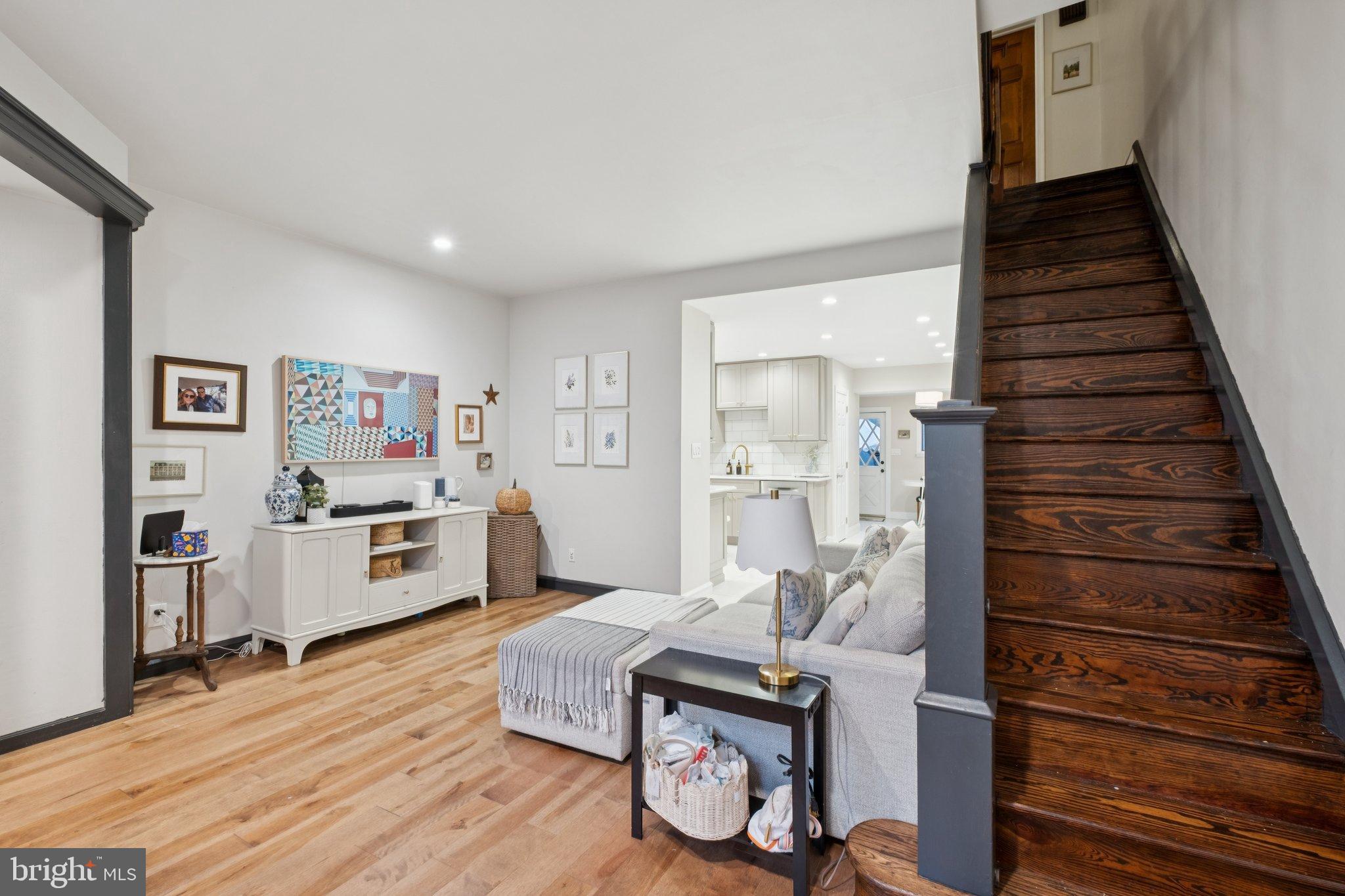 PORT RICHMOND - Residential